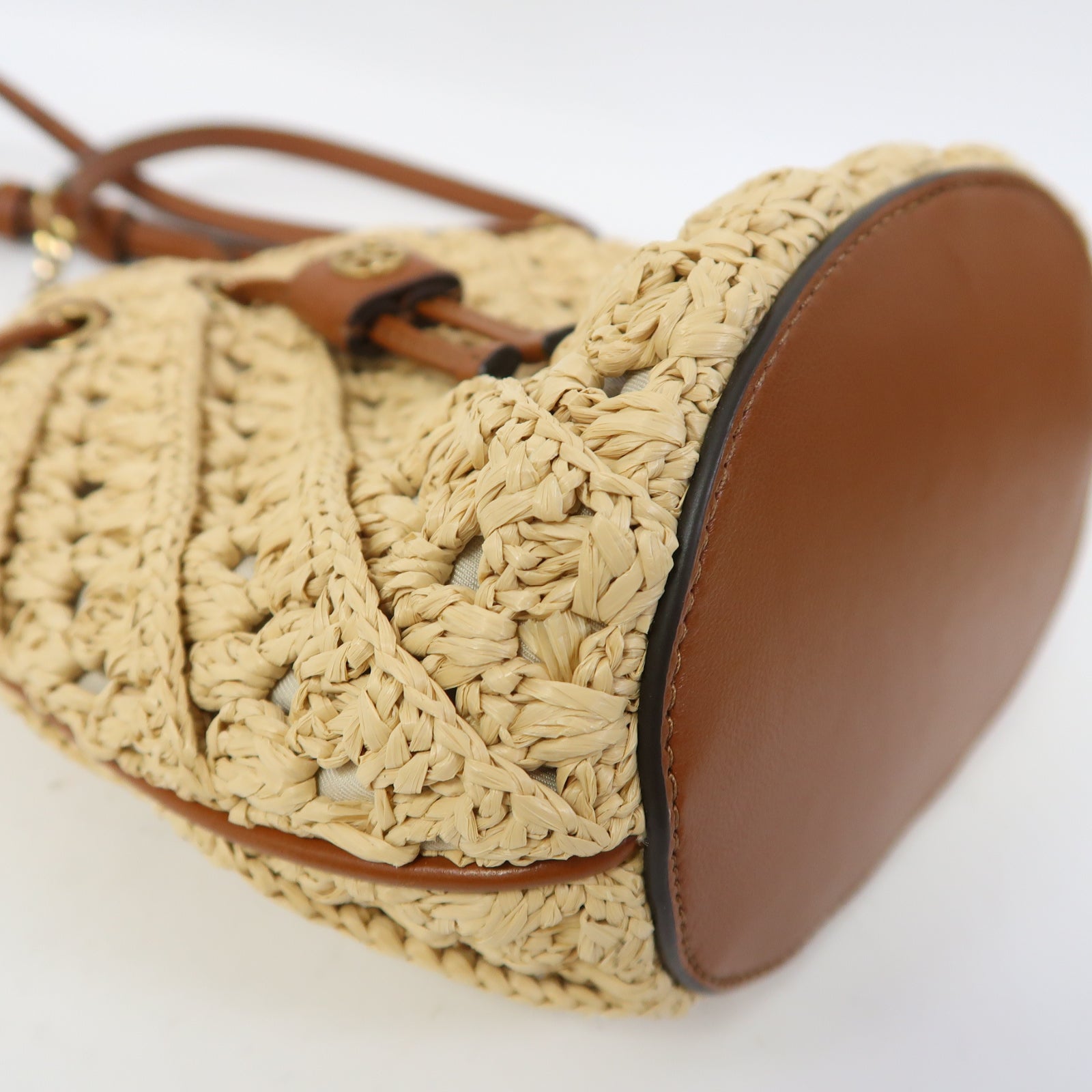 Tory Burch 藤製Bucket Bag金扣手挽肩背兩用袋啡色