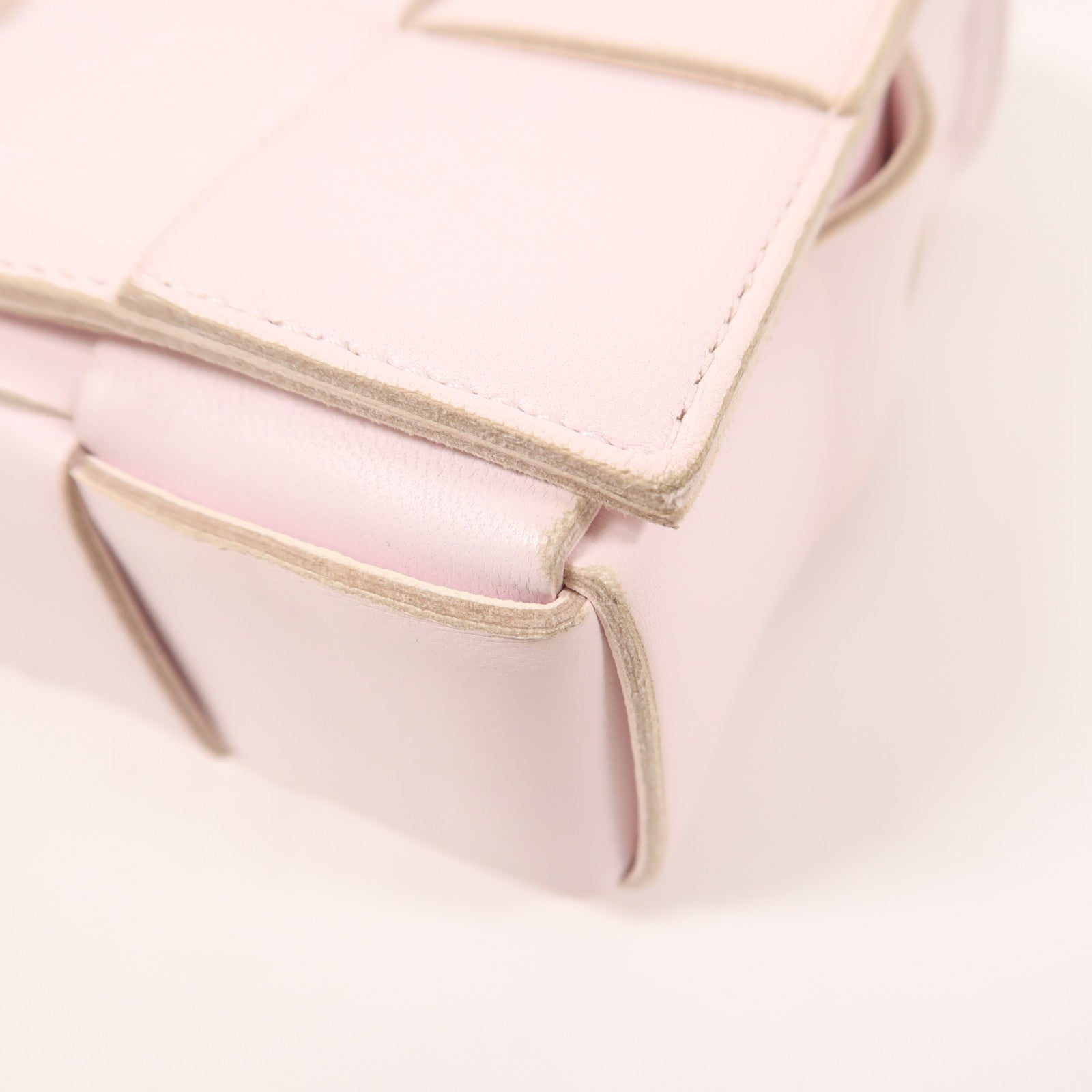 BOTTEGA VENETA 羊皮皮革Cassette肩背袋