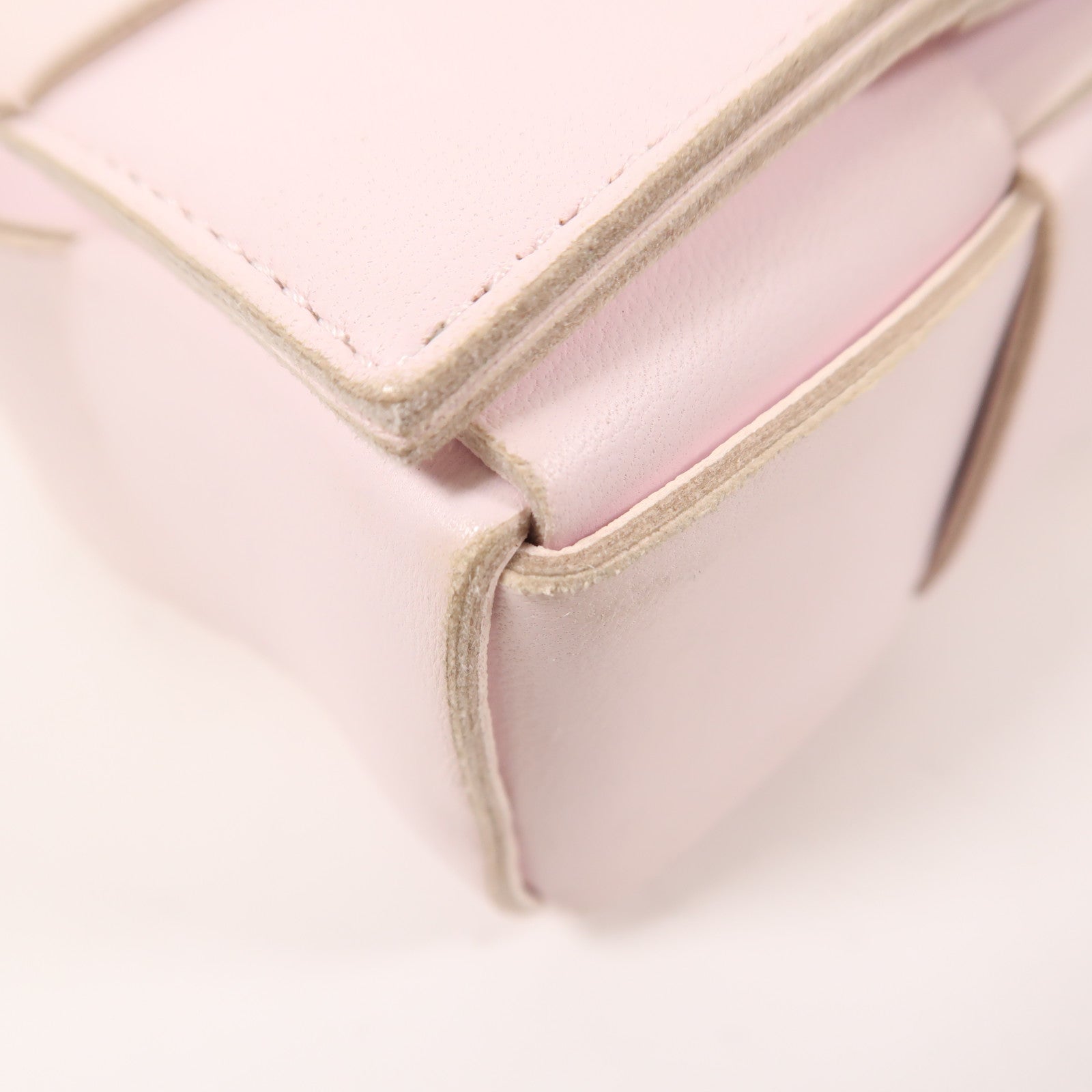 BOTTEGA VENETA 羊皮皮革Cassette肩背袋