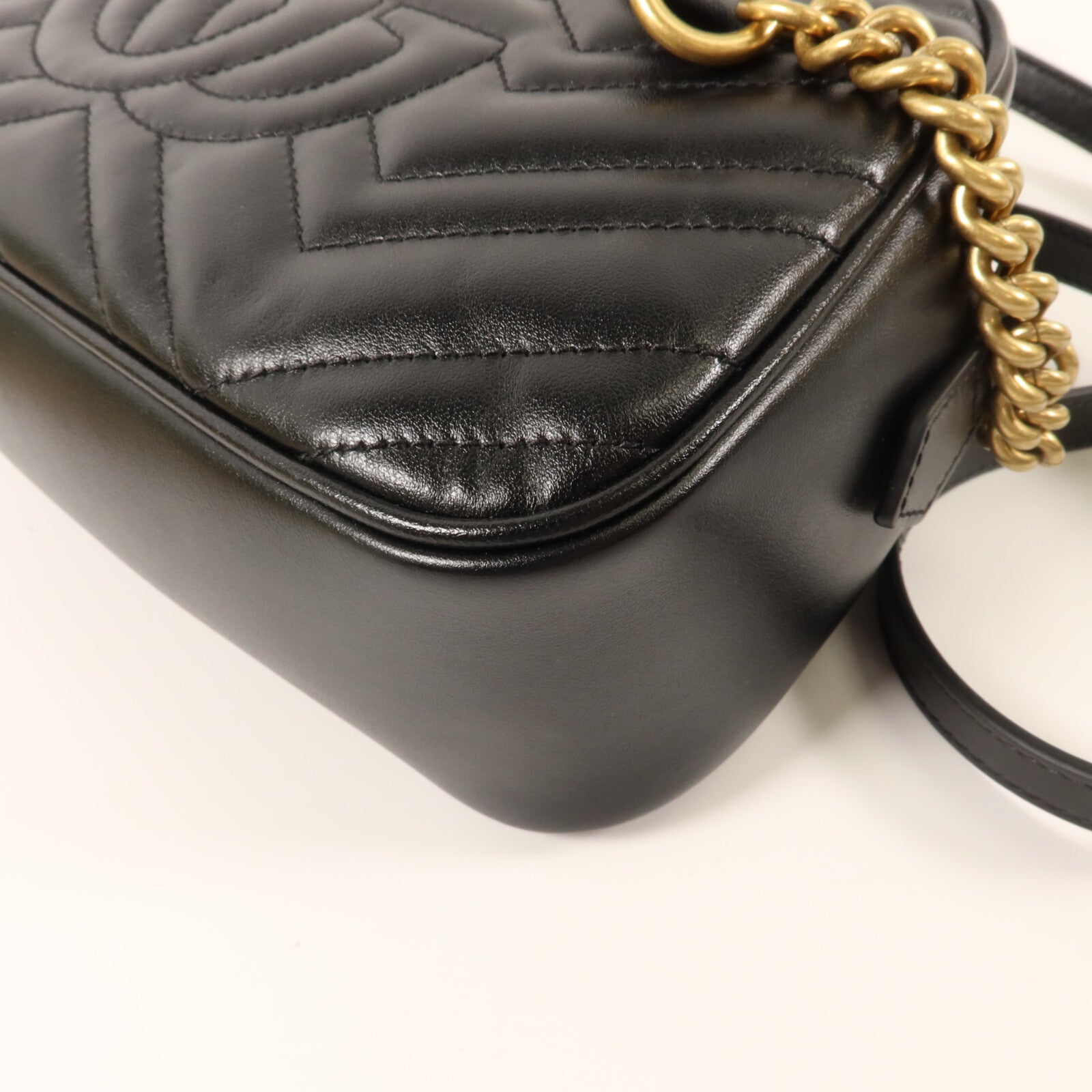 GUCCI 牛皮皮革GG Marmont Small肩背袋