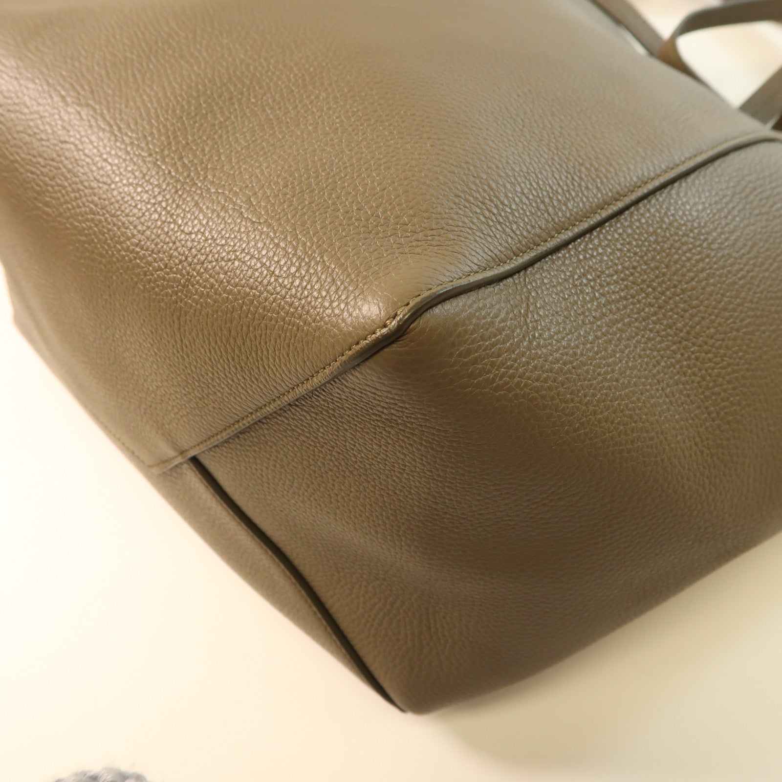 CELINE 牛皮皮革Tote Bag金扣手挽袋灰色