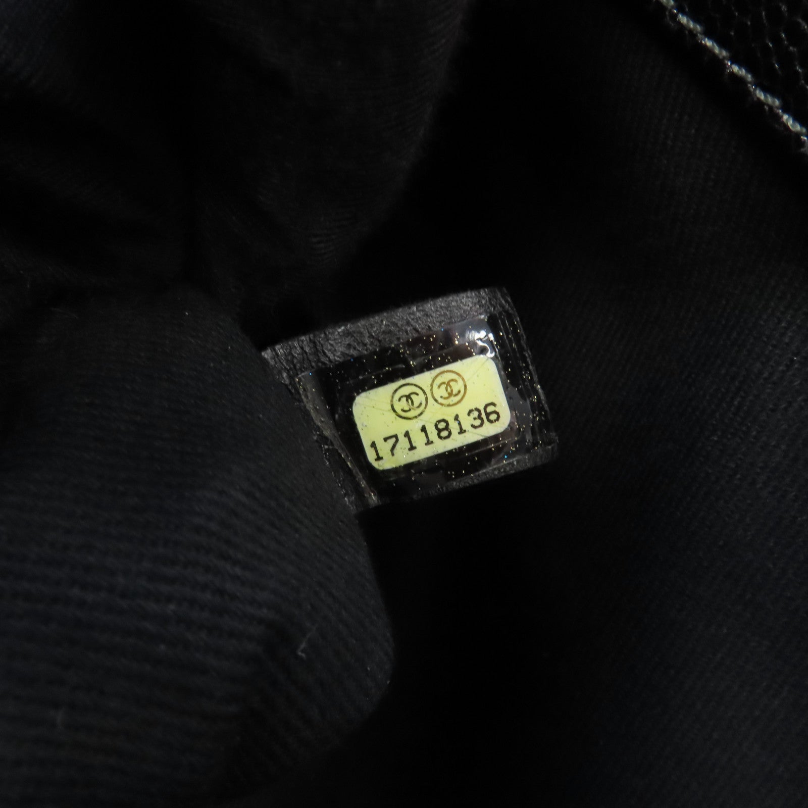 CHANEL 【激減優惠】菱格Caviar皮革Chain Shoulder銀扣鏈帶肩背袋深灰色