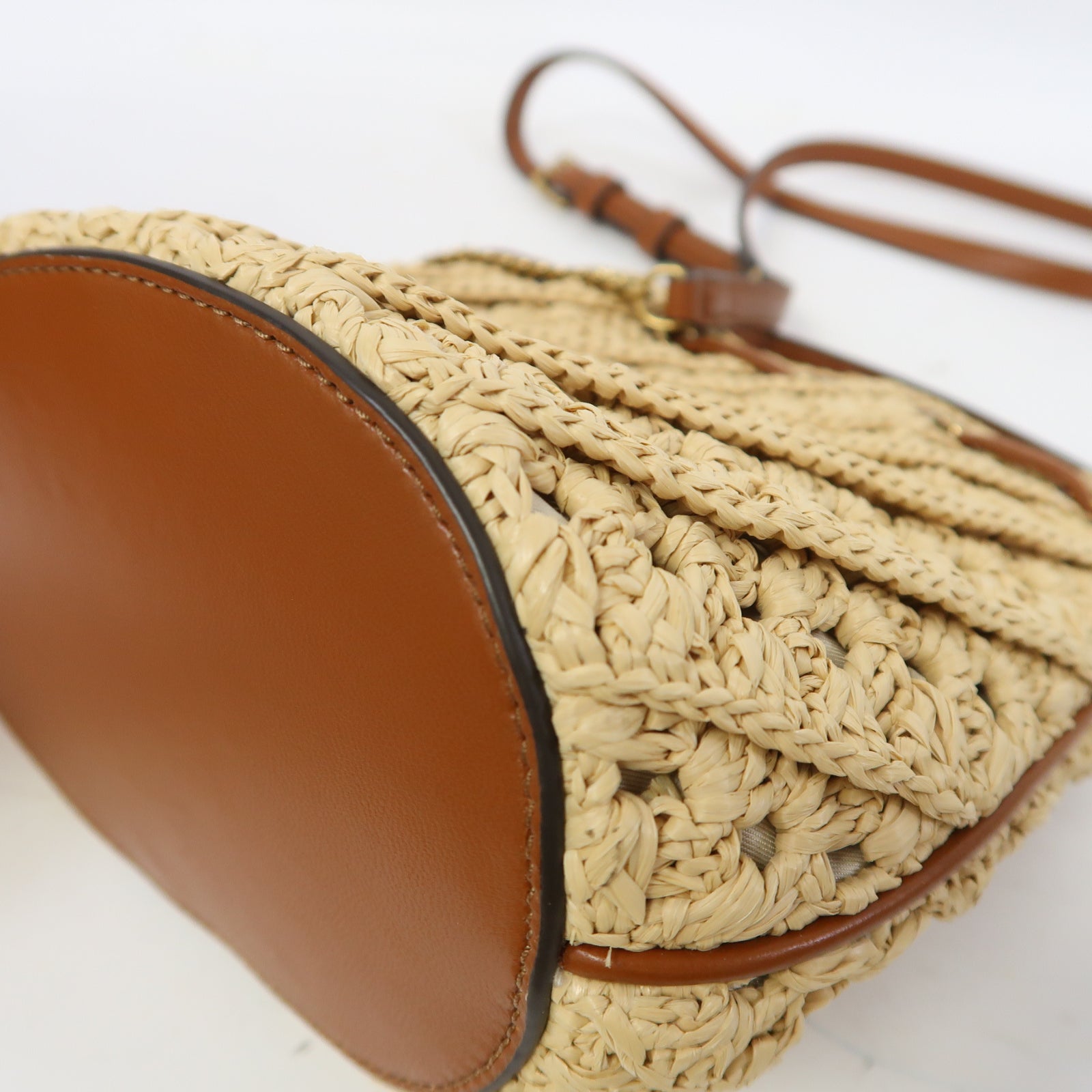 Tory Burch 藤製Bucket Bag金扣手挽肩背兩用袋啡色