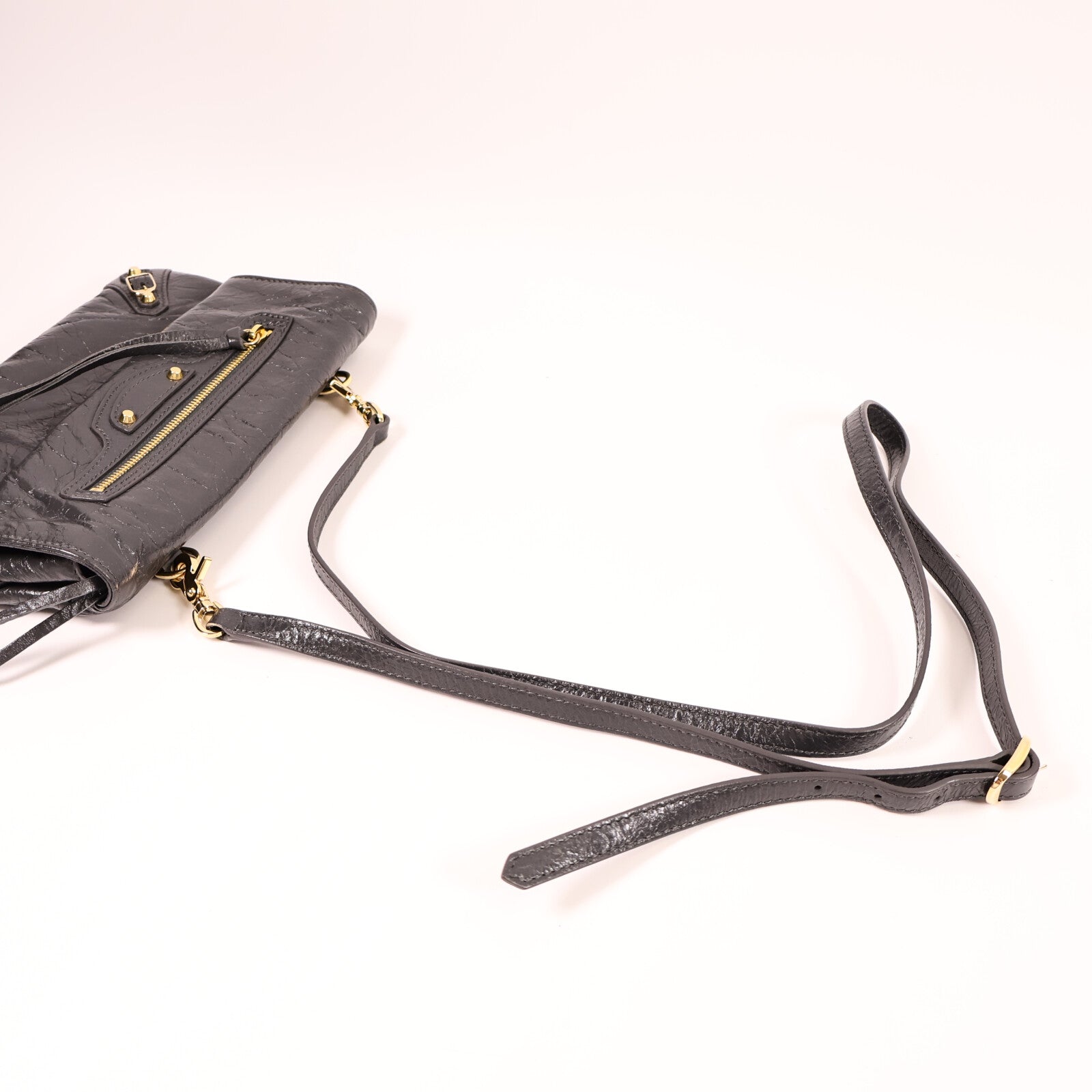 BALENCIAGA 牛皮皮革Mini Envelope Pochette肩背袋
