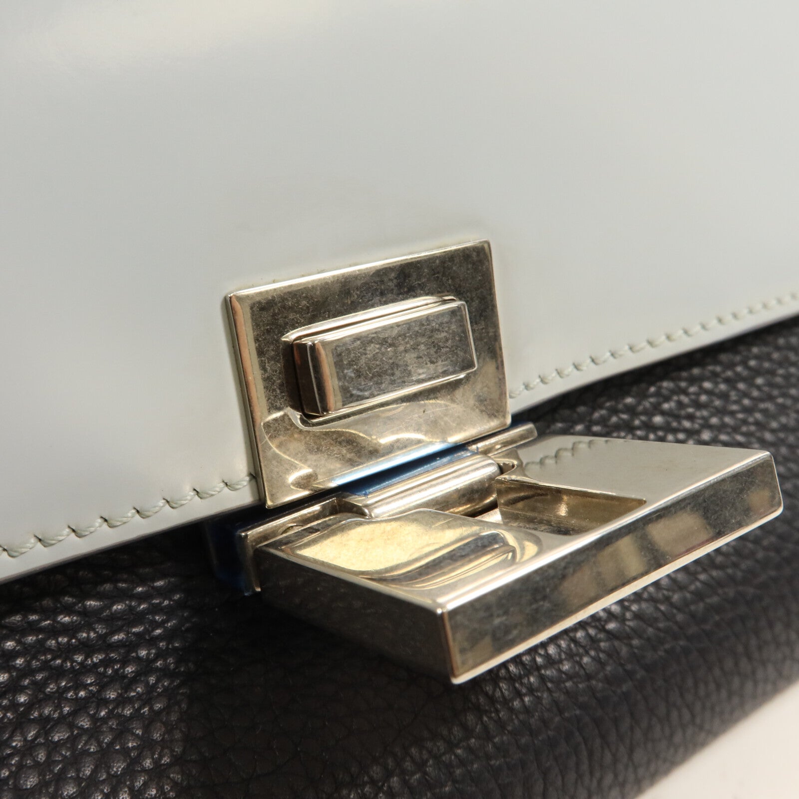CELINE 牛皮皮革/漆皮皮革Small Trapeze手挽肩背兩用袋