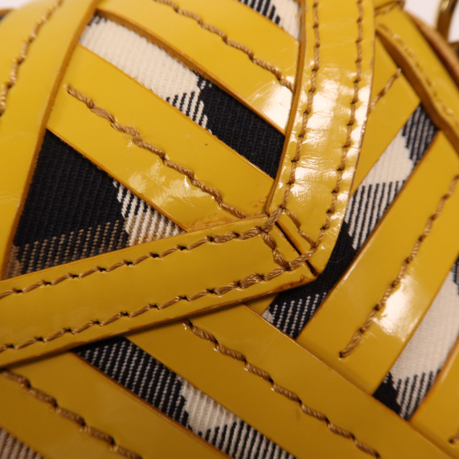 BURBERRY 帆布/皮革Patent Lilford Check金扣肩背袋