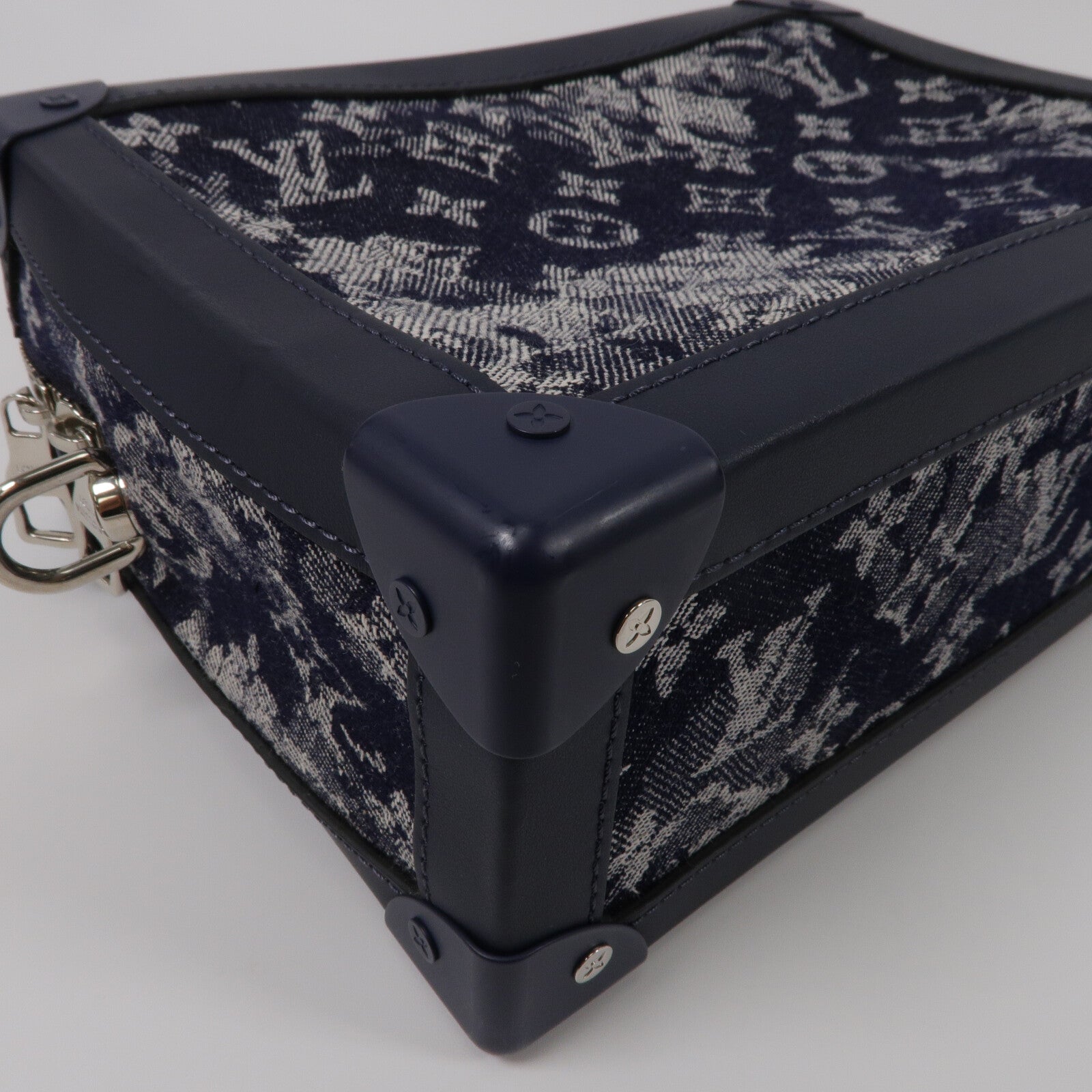LOUIS VUITTON Monogram Tapestry Soft Trunk肩背袋