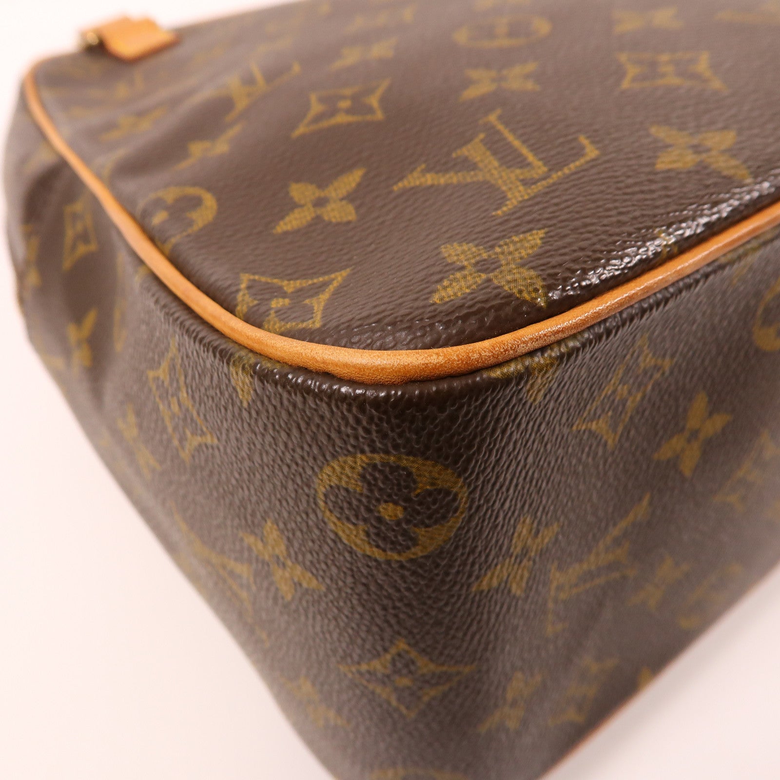 LOUIS VUITTON Monogram Excentri-cite金扣手挽袋棕色