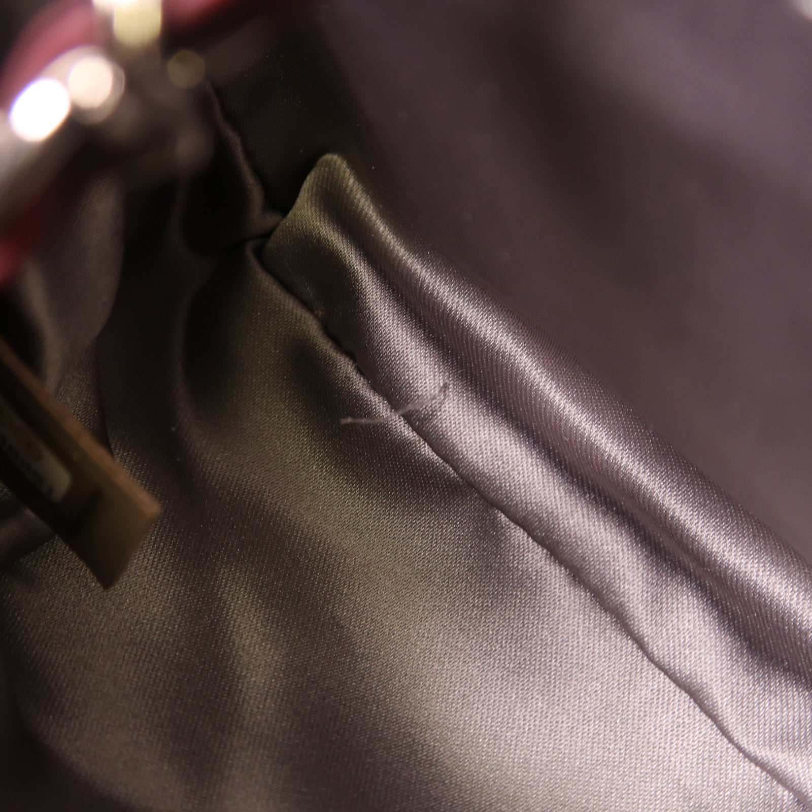 CHANEL 牛皮皮革Shoulder Bag銀扣鏈帶肩背袋