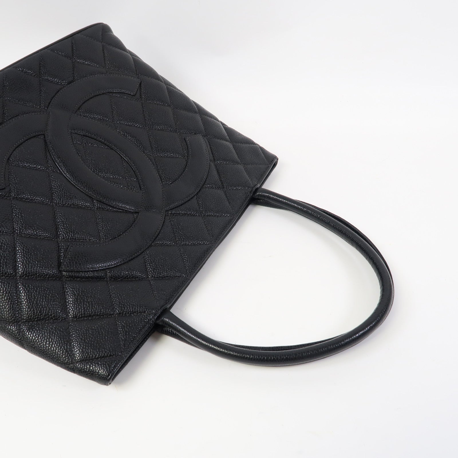 CHANEL 菱格Caviar皮革Vintage Tote金扣肩背袋黑色