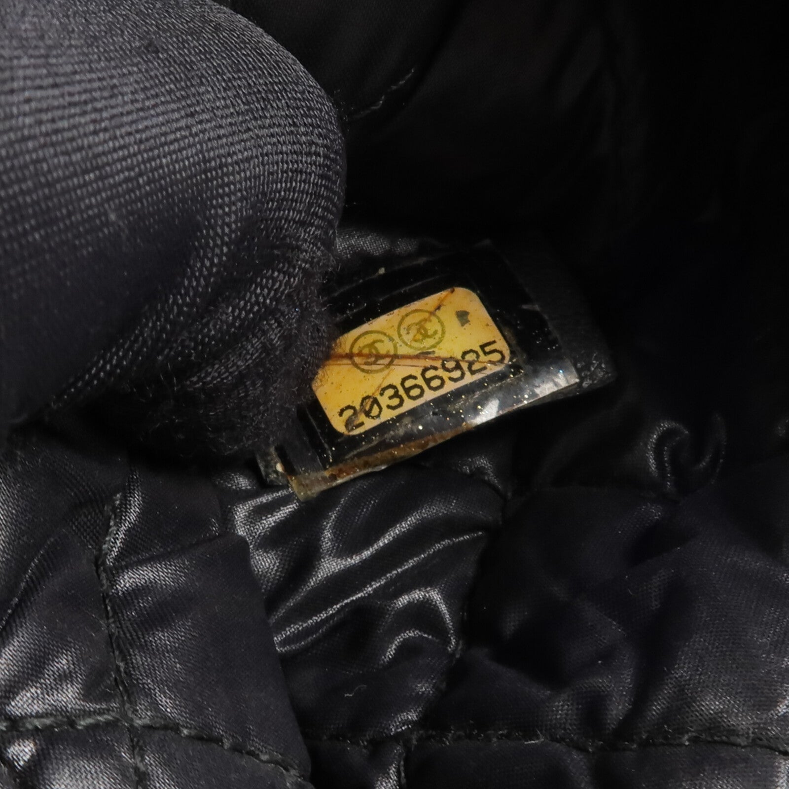 CHANEL 漆皮皮革Classic Mini O Case零錢包/卡片套