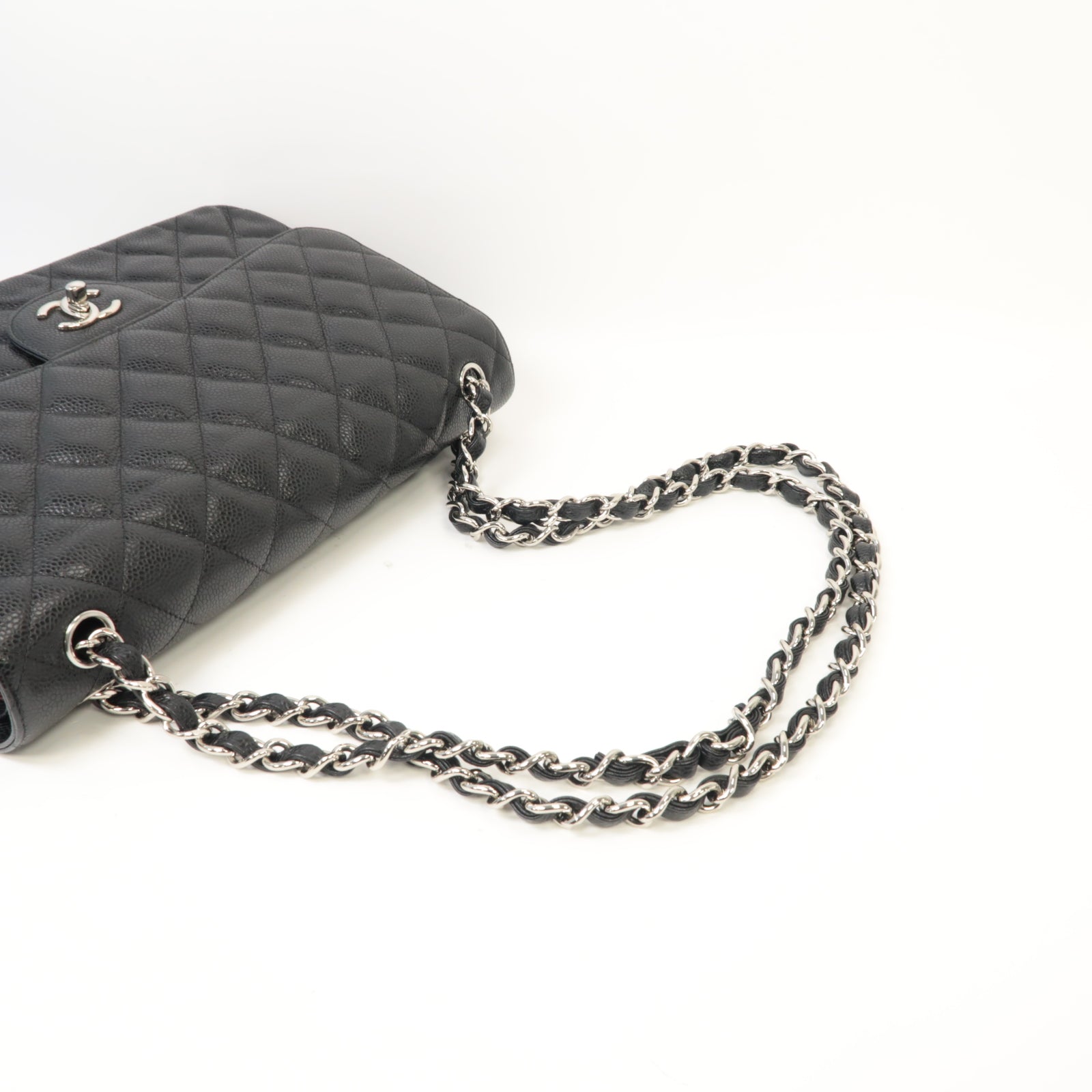 CHANEL 【激減優惠】菱格Caviar皮革Classic Jumbo銀扣鏈帶肩背袋黑色