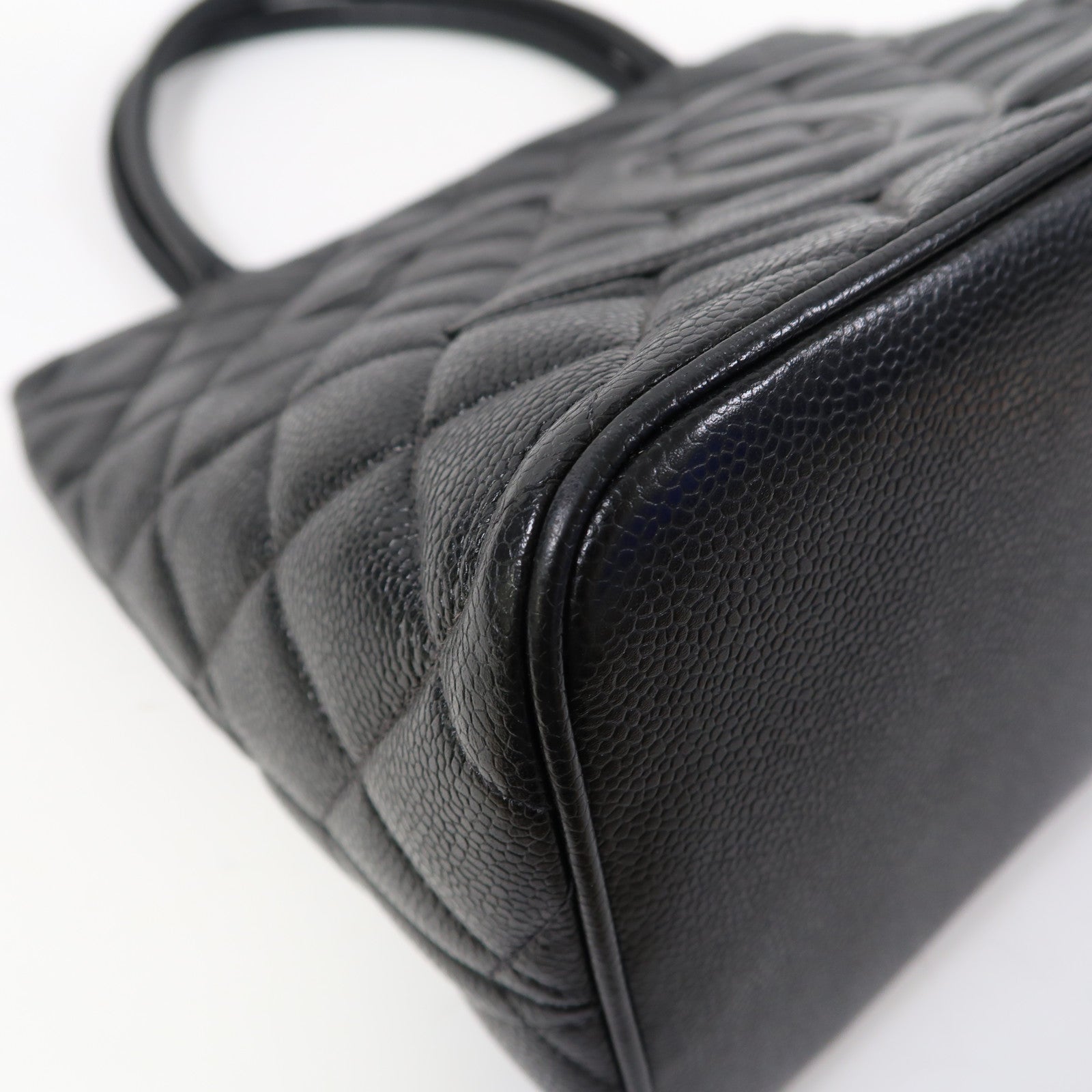 CHANEL 菱格Caviar皮革Vintage Tote金扣肩背袋黑色