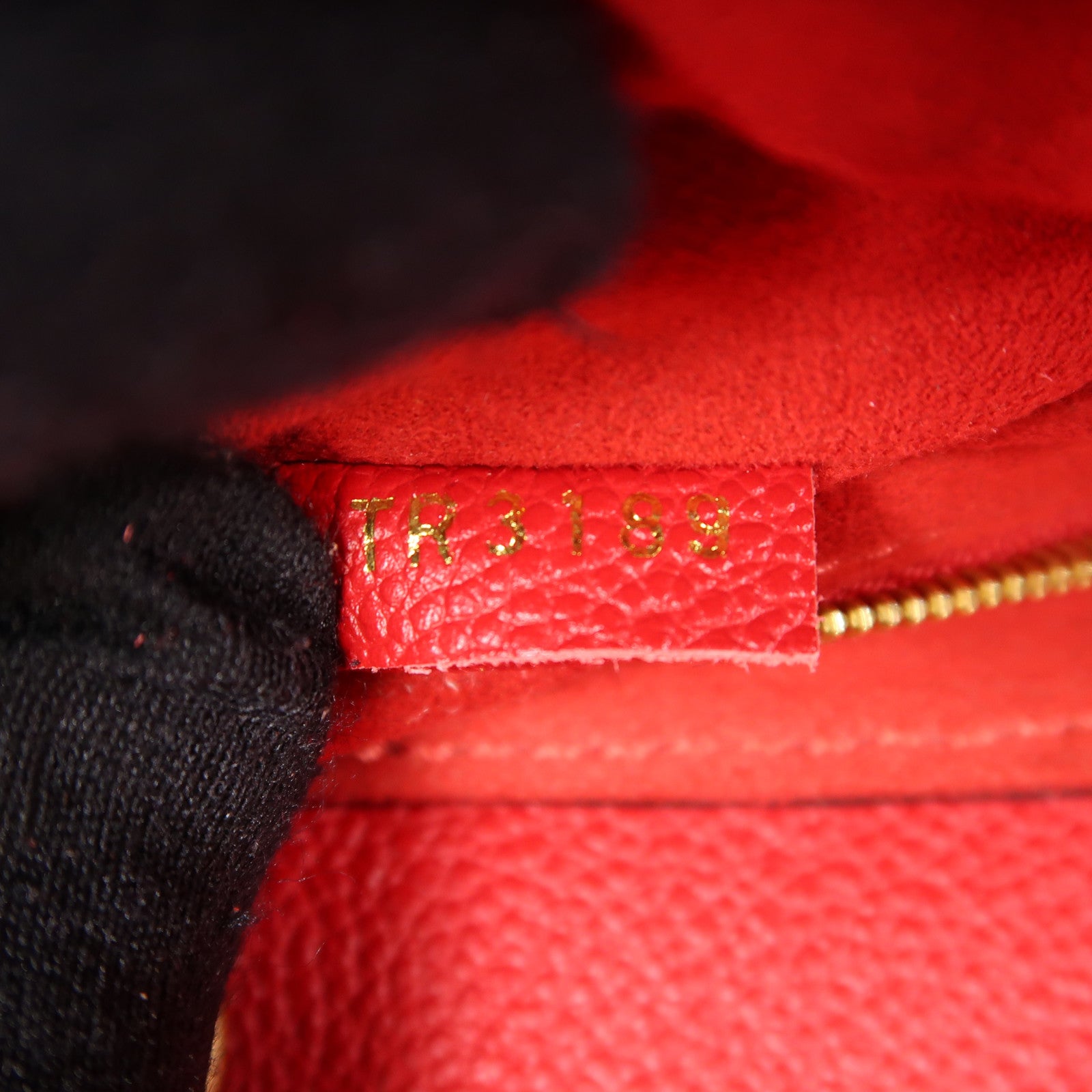 LOUIS VUITTON Monogram Empreinte Vavin金扣肩背袋