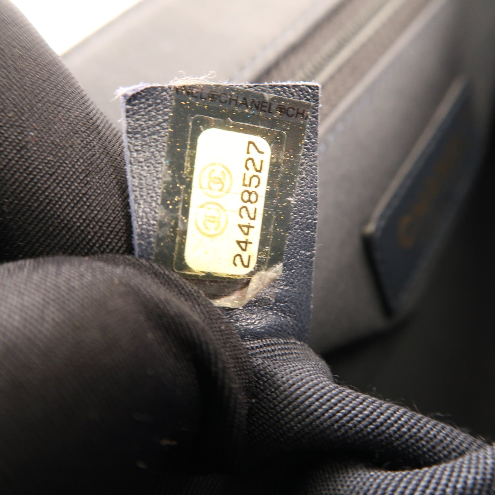 CHANEL 牛皮皮革Shoulder Bag金扣鏈帶肩背袋