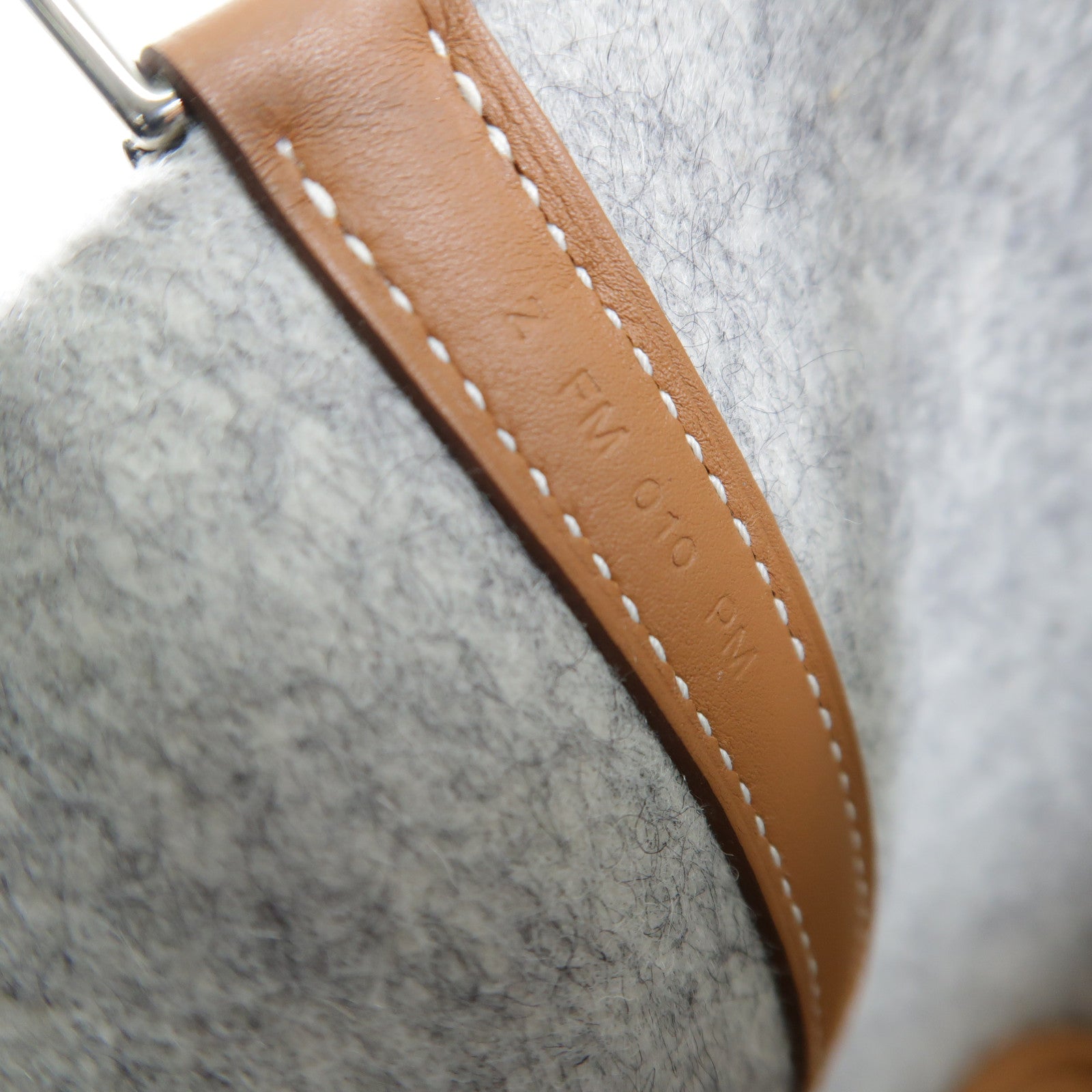 HERMES 【激減優惠】絨布Picotin Lock 18銀扣手挽袋Gris Clair
