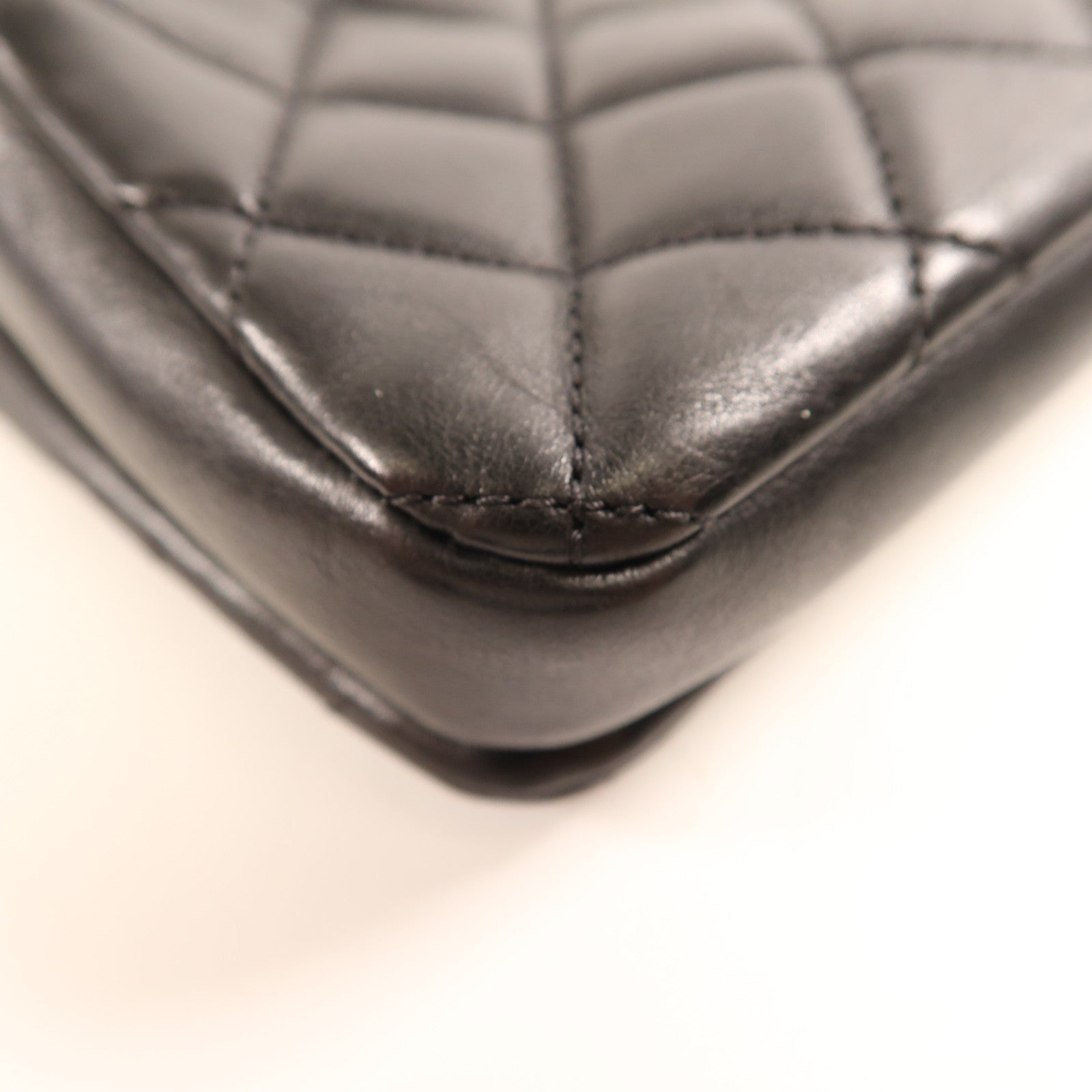 CHANEL 牛皮皮革Chain Shoulder金扣鏈帶肩背袋