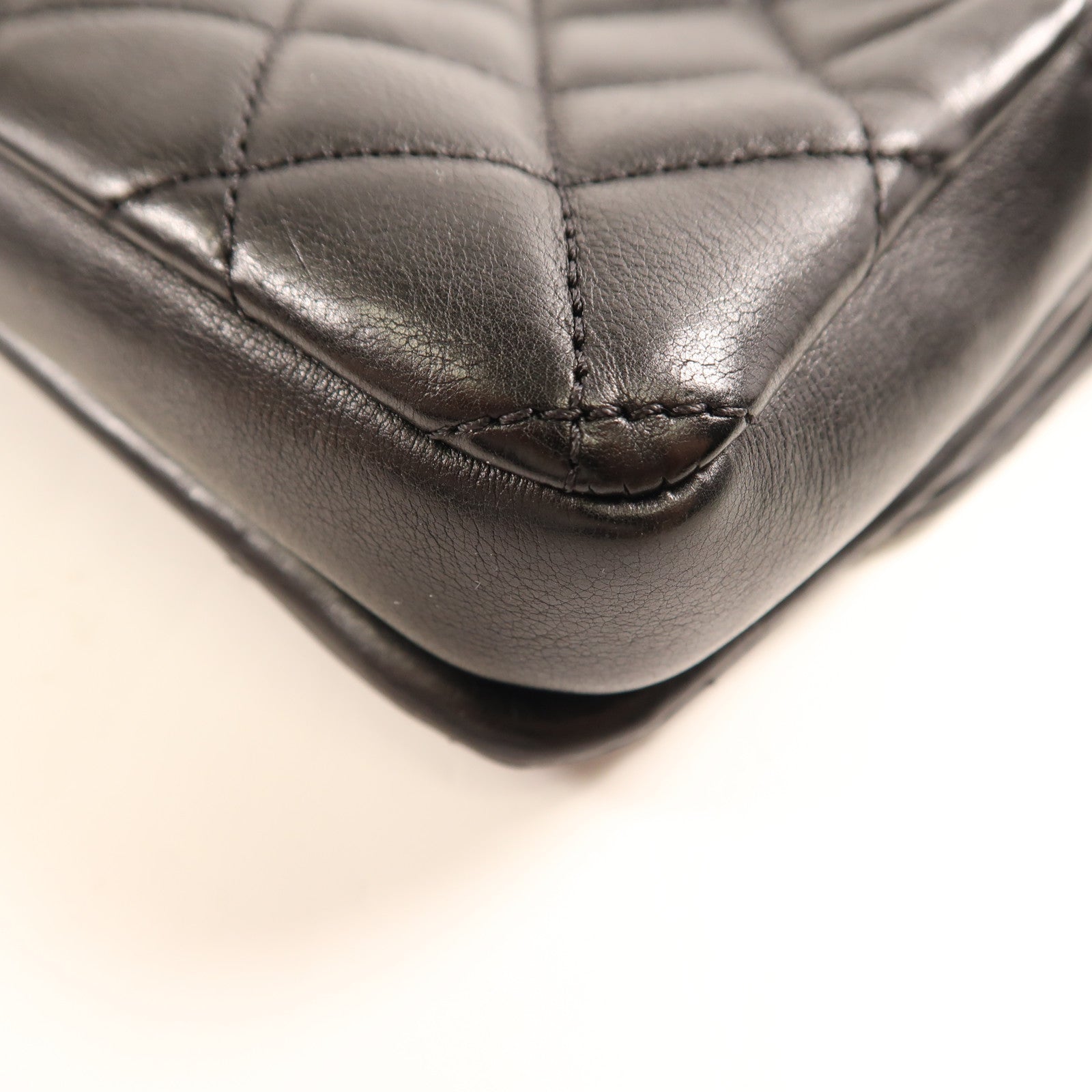 CHANEL 牛皮皮革Chain Shoulder金扣鏈帶肩背袋
