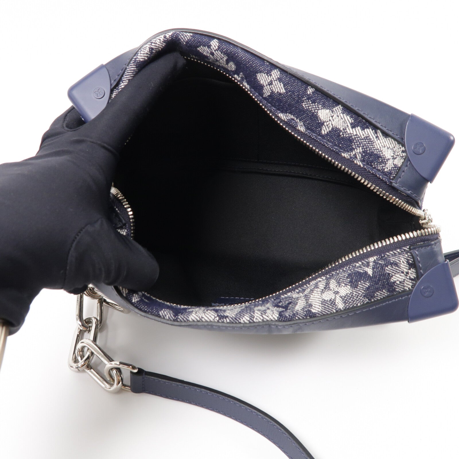 LOUIS VUITTON Monogram Tapestry Soft Trunk肩背袋
