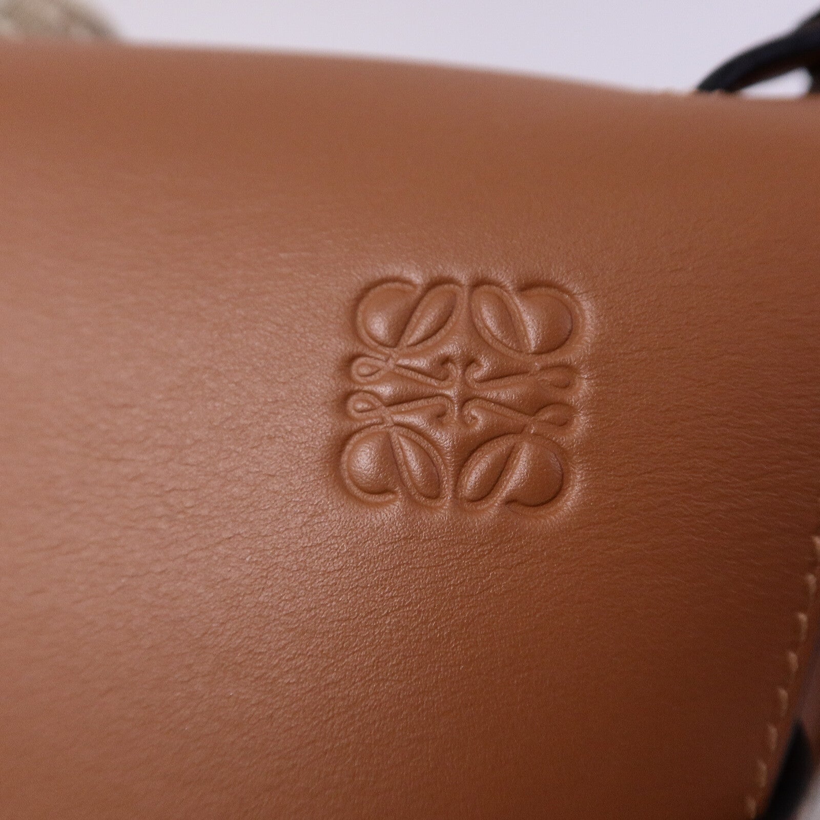 LOEWE 牛皮皮革Gate Dual肩背袋