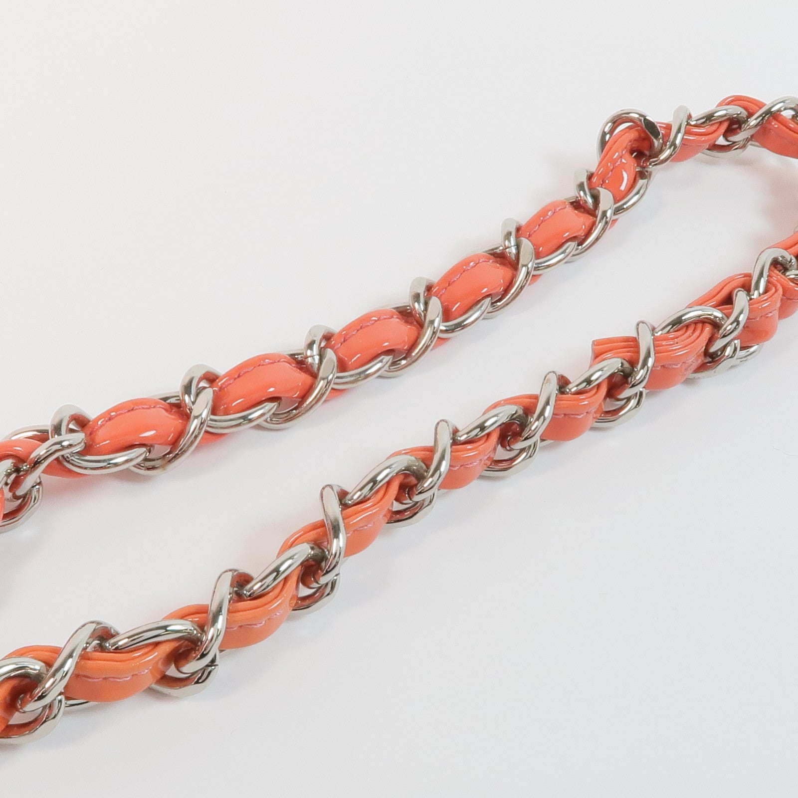 CHANEL 漆皮皮革Classic 25銀扣鏈帶肩背袋