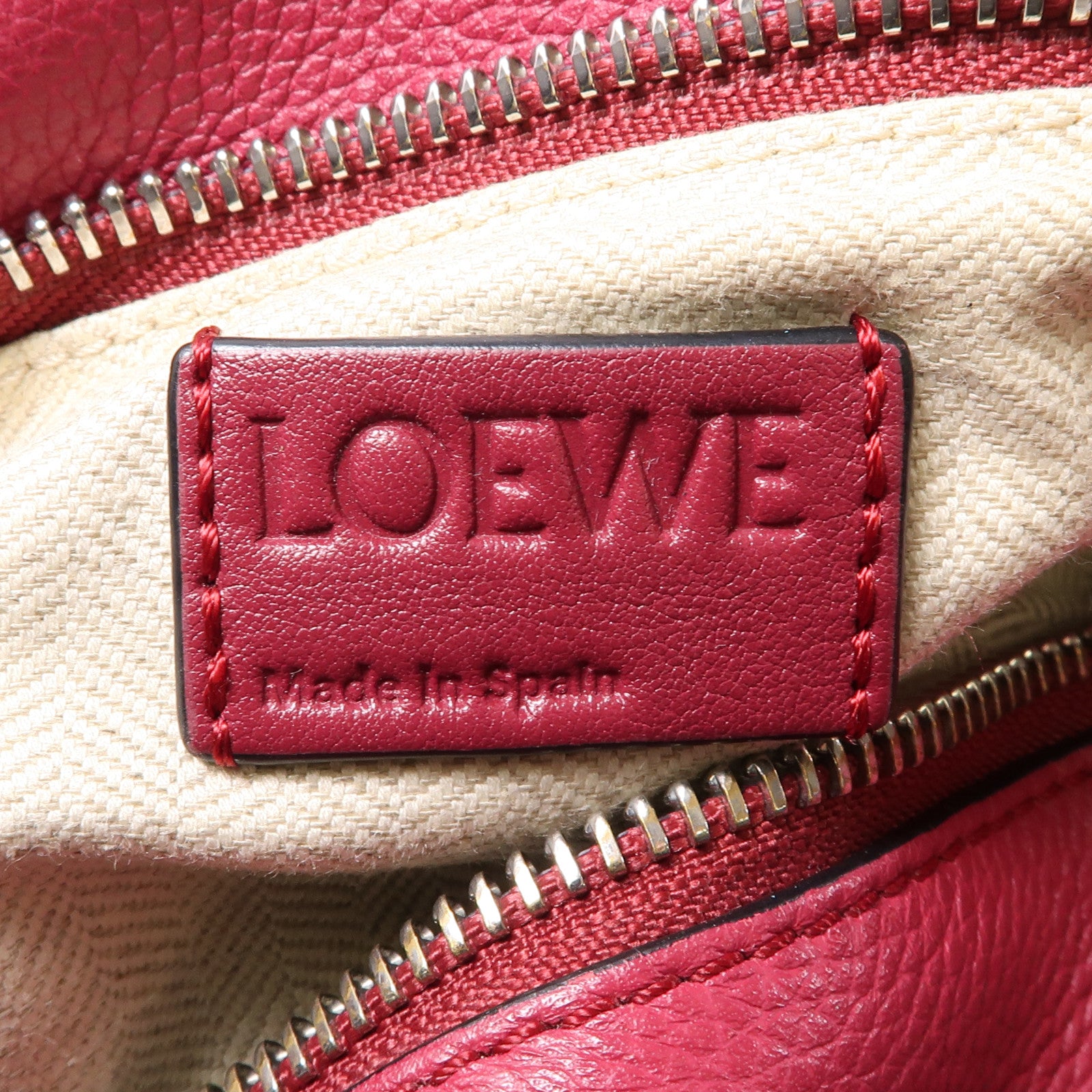LOEWE 牛皮皮革Puzzle Bag銀扣手挽肩背兩用袋紅色