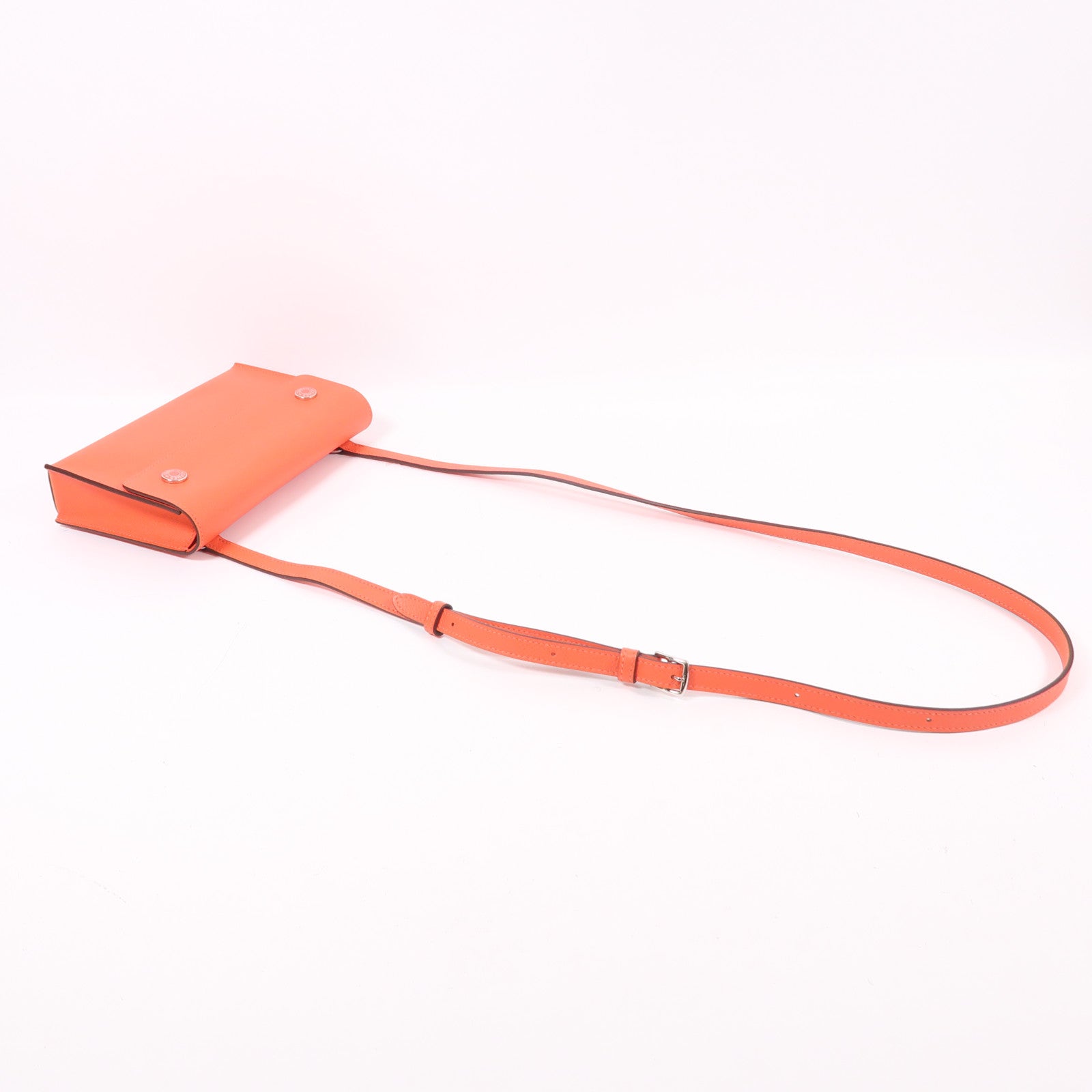 HERMES 【激減優惠】Epsom皮革Hermesnap Wallet銀扣肩背袋