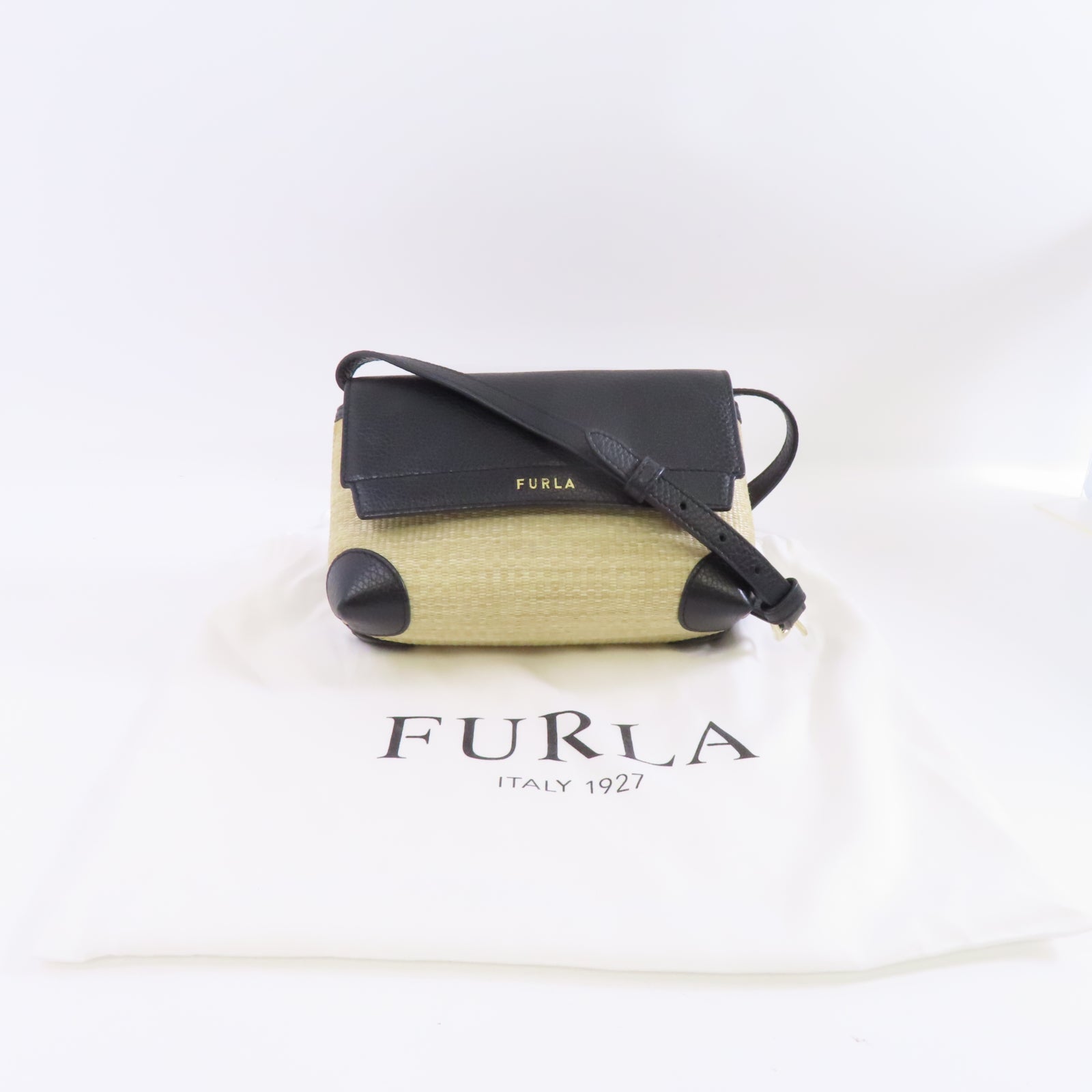Furla 【激減優惠】Raffia/牛皮皮革Shoulder Bag金扣肩背袋黑色/米色