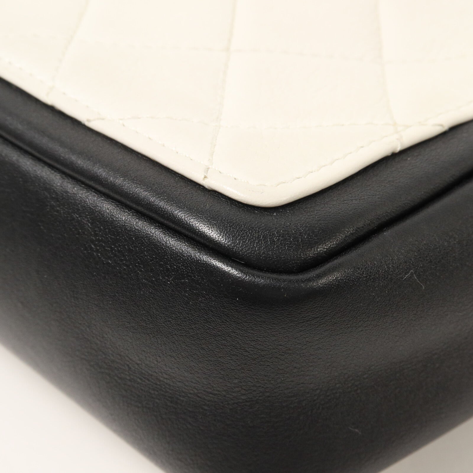 CHANEL 牛皮皮革Flap Bag鏈帶肩背袋