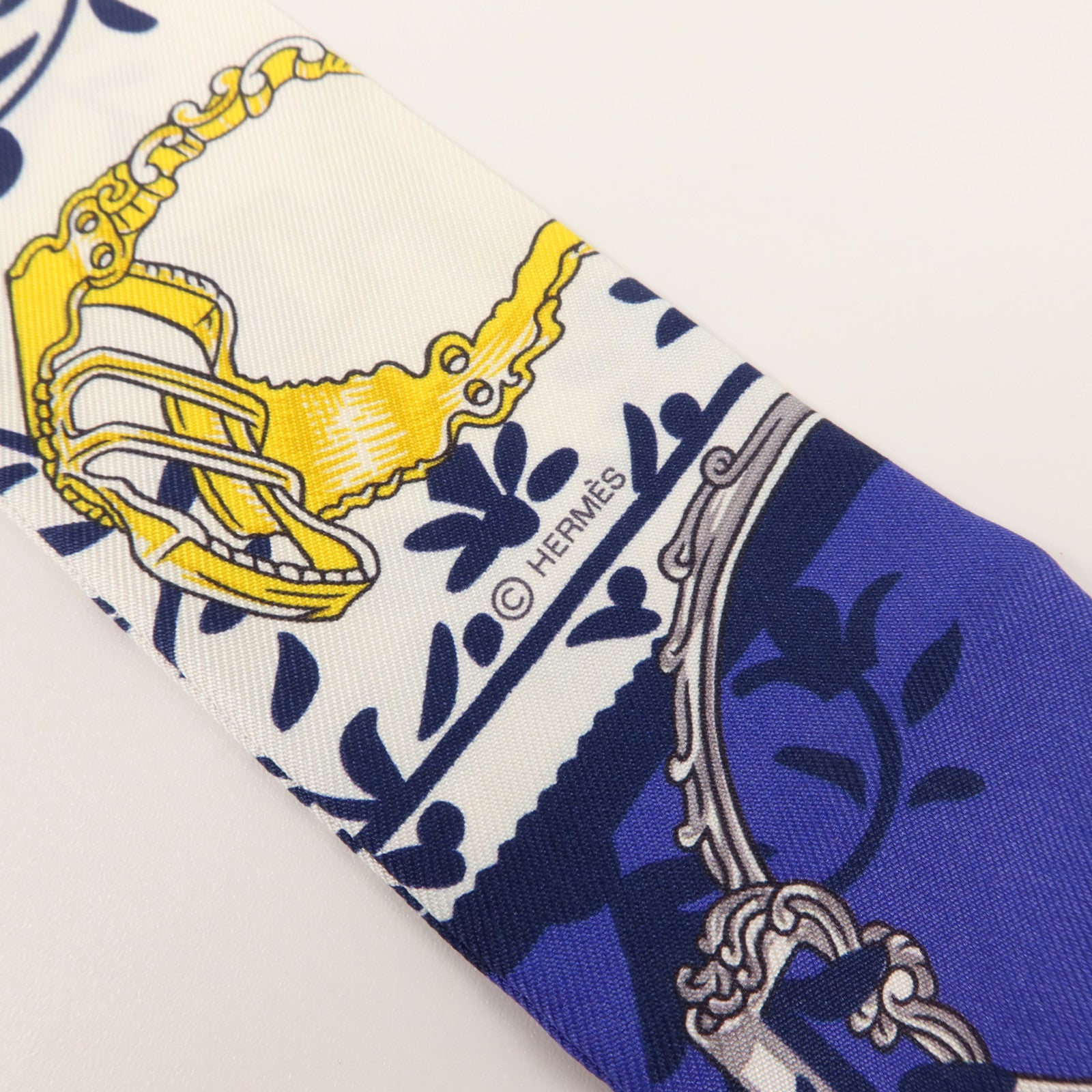 HERMES 絲質Twilly絲巾