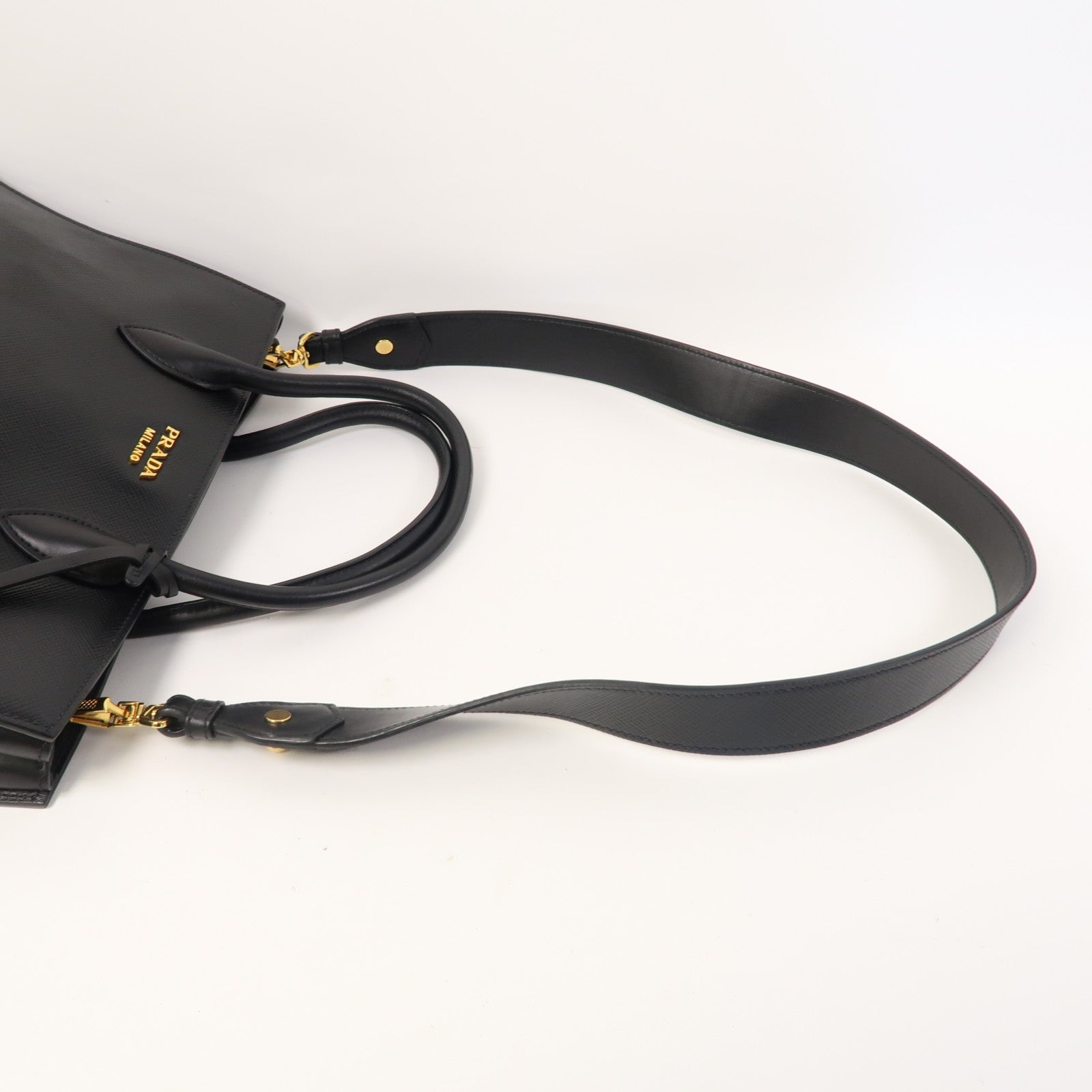 PRADA 牛皮皮革Shoulder Bag金扣手挽肩背兩用袋黑色