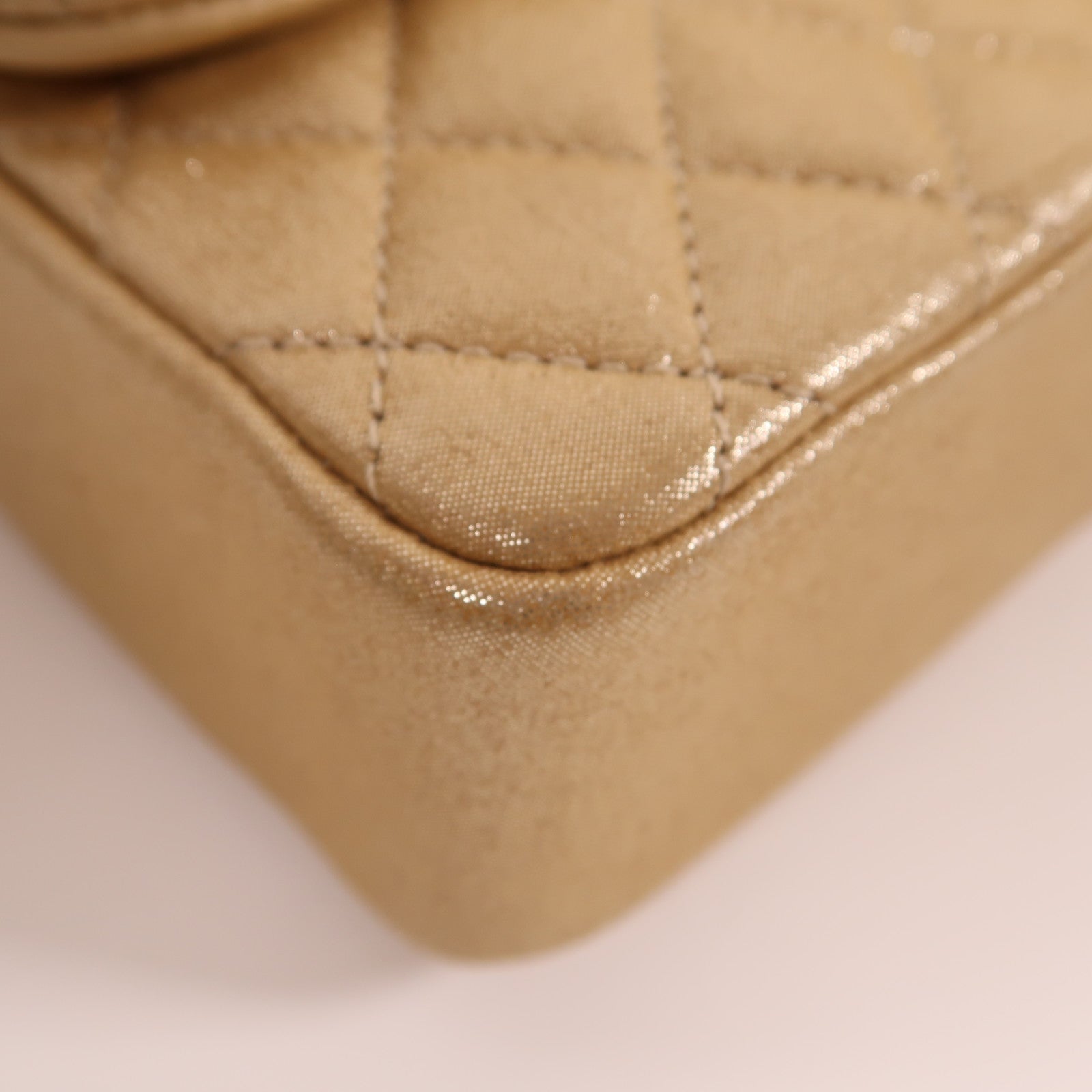 CHANEL 【激減優惠】菱格羊皮皮革Chain Shoulder金扣鏈帶肩背袋金色