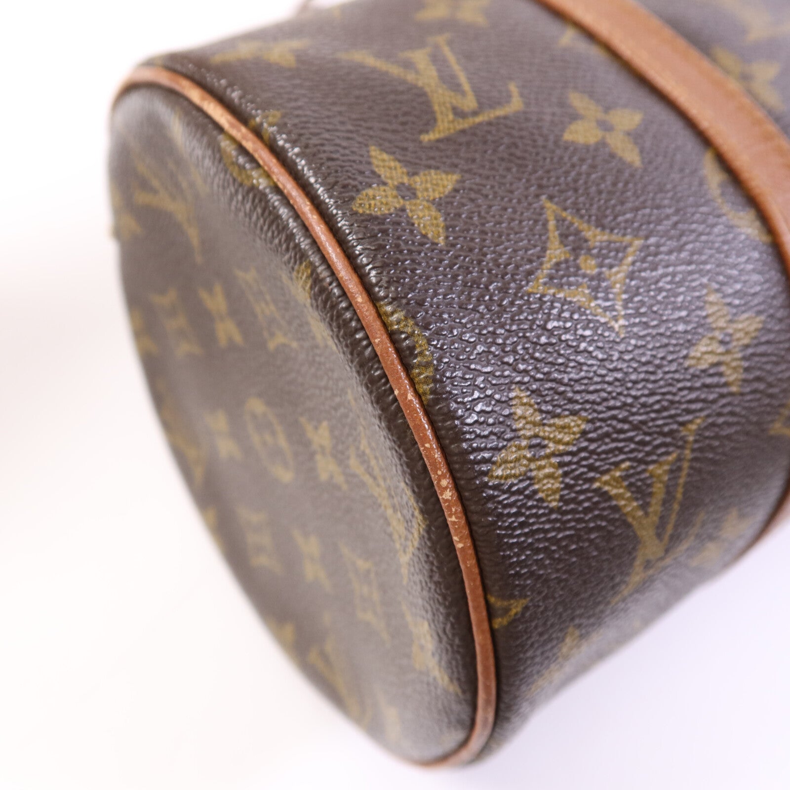 LOUIS VUITTON Monogram Papillon 30金扣手挽袋