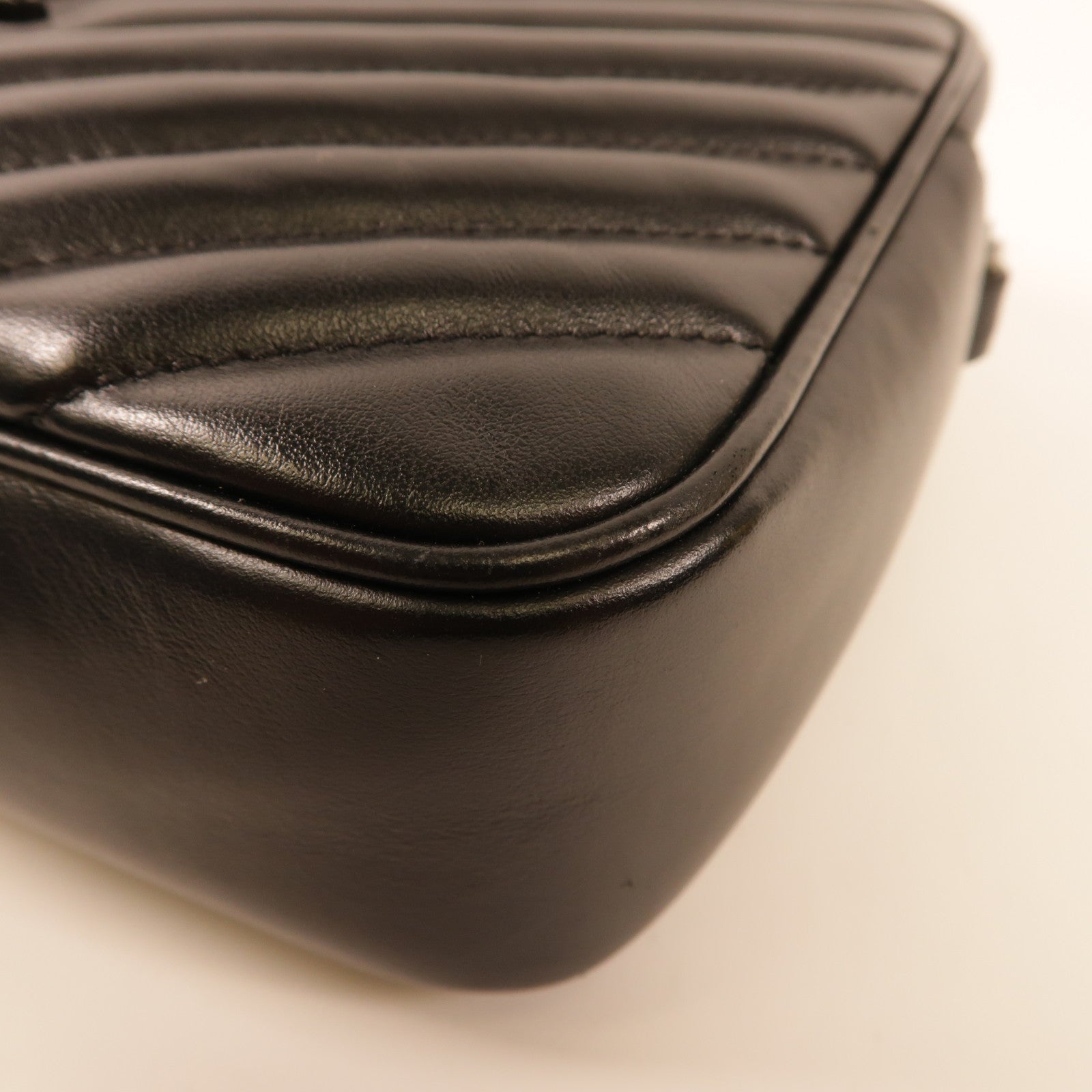 SAINT LAURENT 牛皮皮革Lou Camera Bag肩背袋