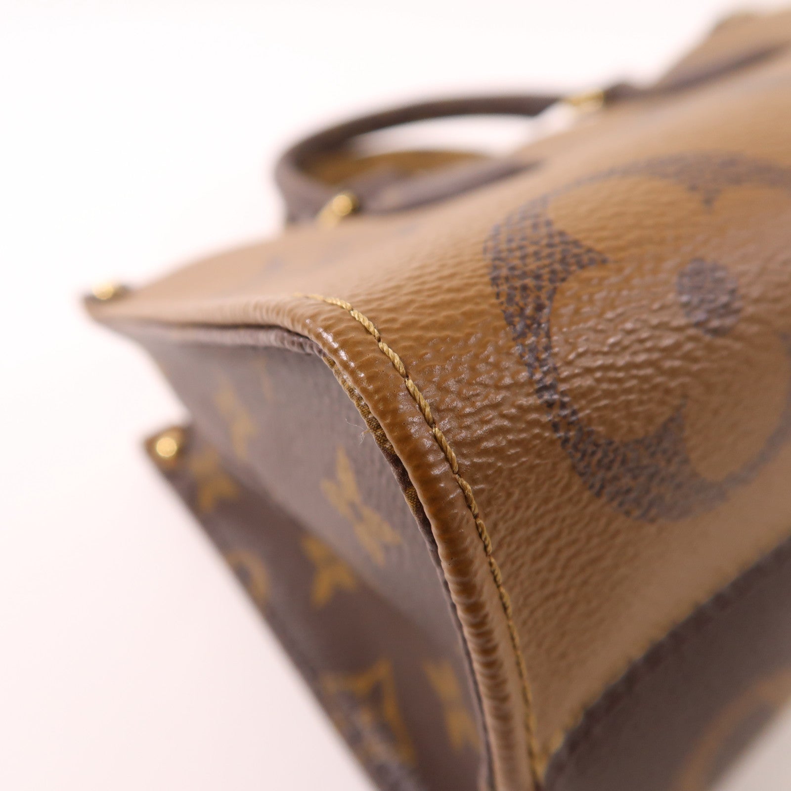 LOUIS VUITTON Monogram On The Go East West金扣手挽肩背兩用袋
