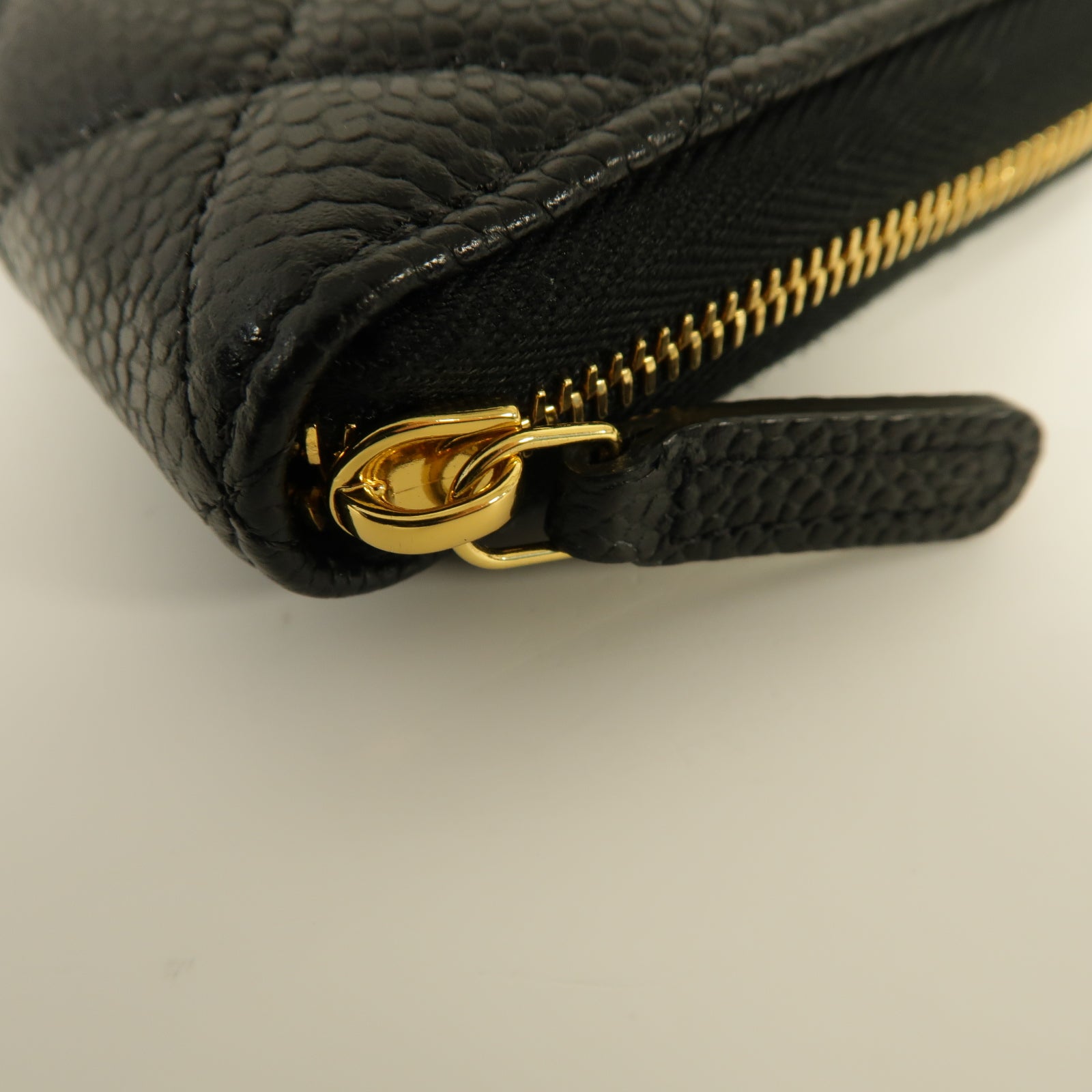 CHANEL 菱格Caviar皮革Long Zipped Wallet金扣長錢包黑色