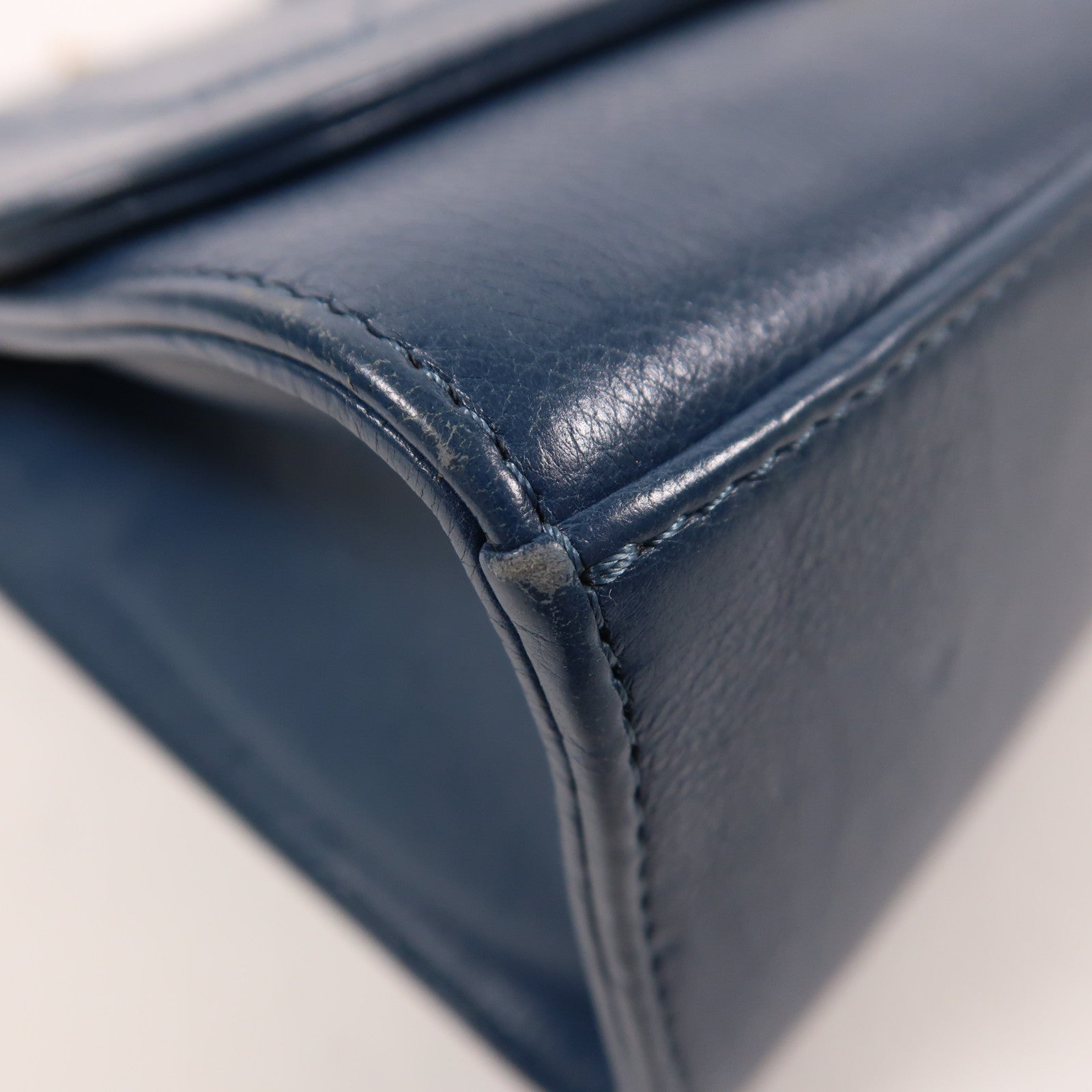 CHANEL 牛皮皮革Chain Shoulder金扣手挽肩背兩用袋