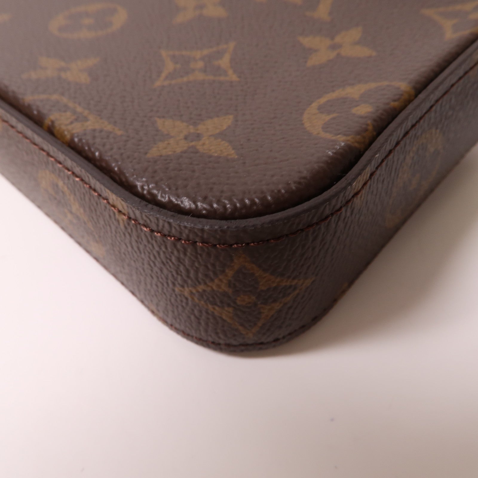 LOUIS VUITTON Monogram Felicie Strap & Go金扣肩背袋啡色