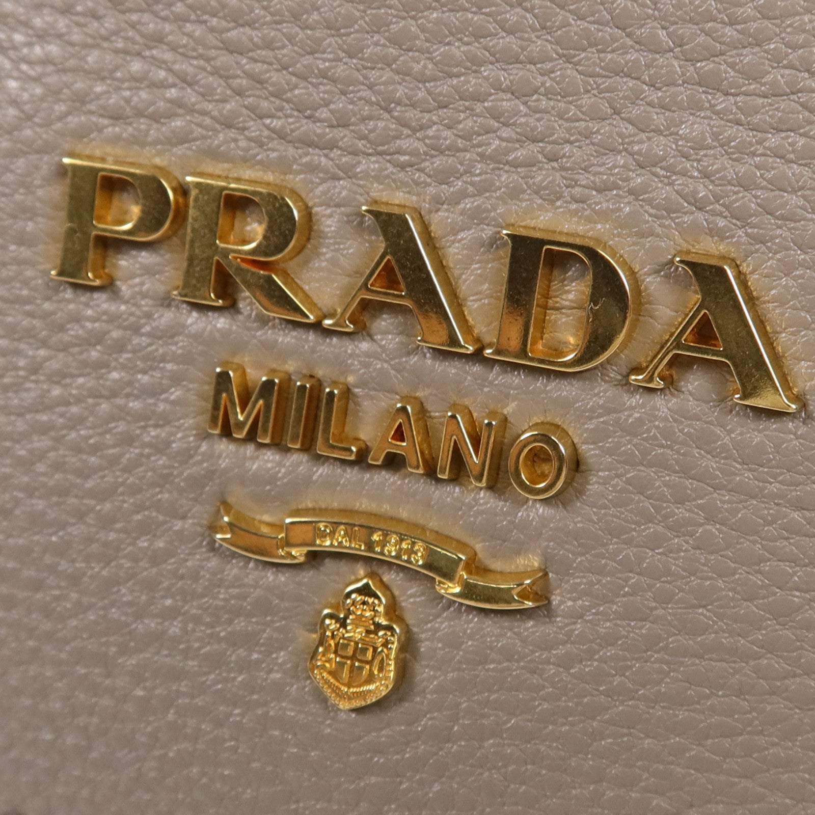 PRADA 牛皮皮革Nero Vitello Daino Bag金扣手挽肩背兩用袋