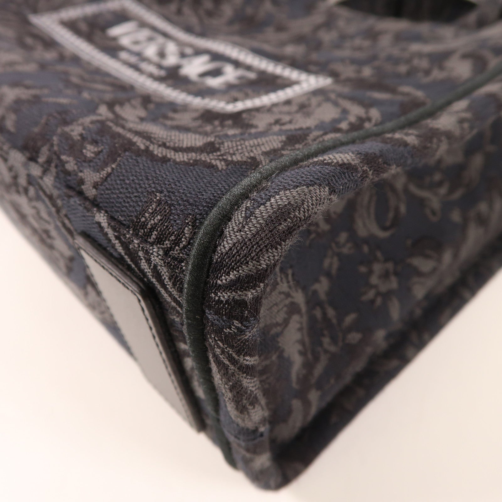 VERSACE 帆布2 Way Shoulder Bag金扣手挽肩背兩用袋