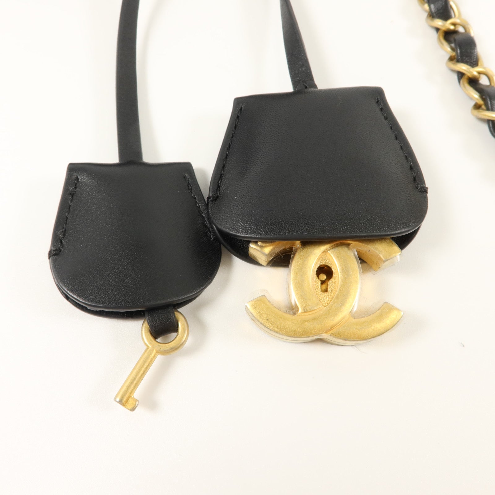 CHANEL 牛皮皮革CC Filigree Vanity Case Medium手挽肩背兩用袋