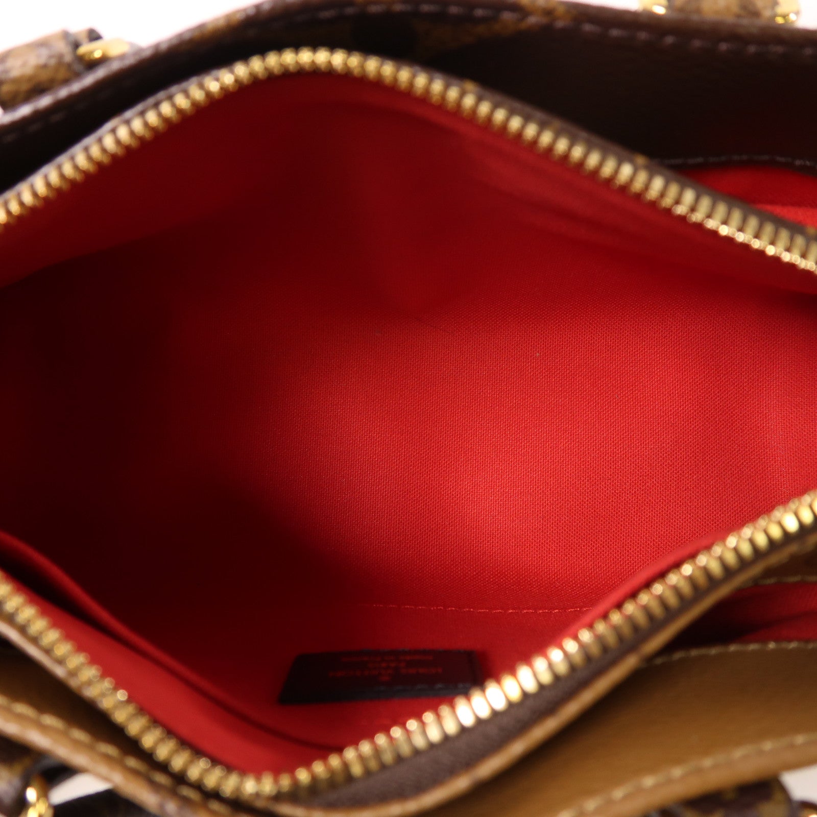 LOUIS VUITTON Monogram On The Go East West金扣手挽肩背兩用袋