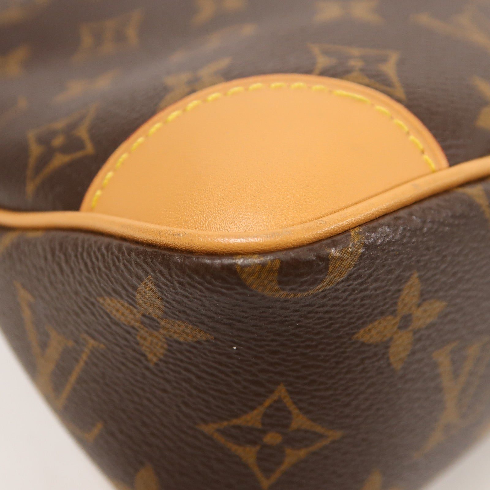 LOUIS VUITTON Monogram Odeon金扣手挽袋棕色