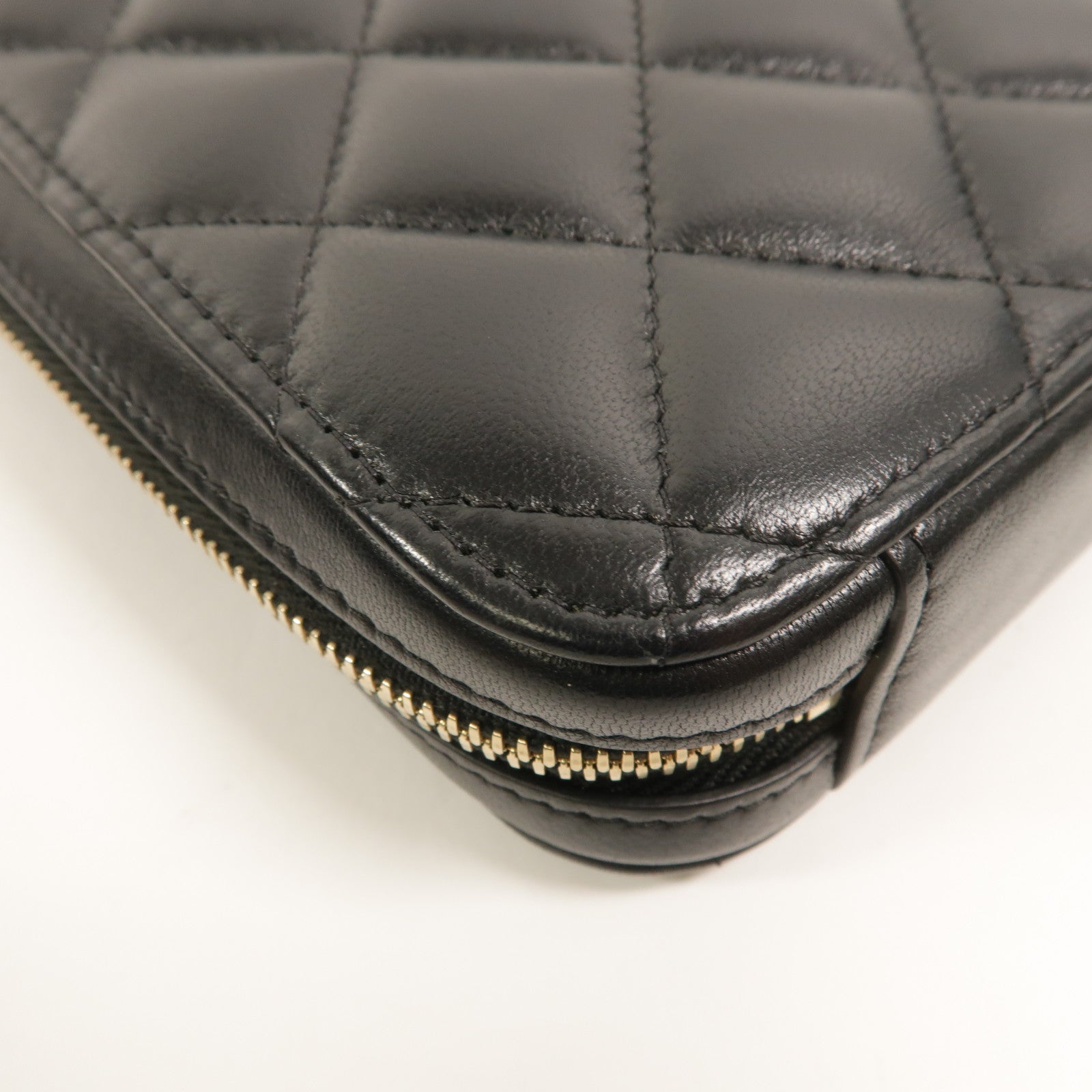 CHANEL 羊皮皮革Phone Bag鏈帶肩背袋