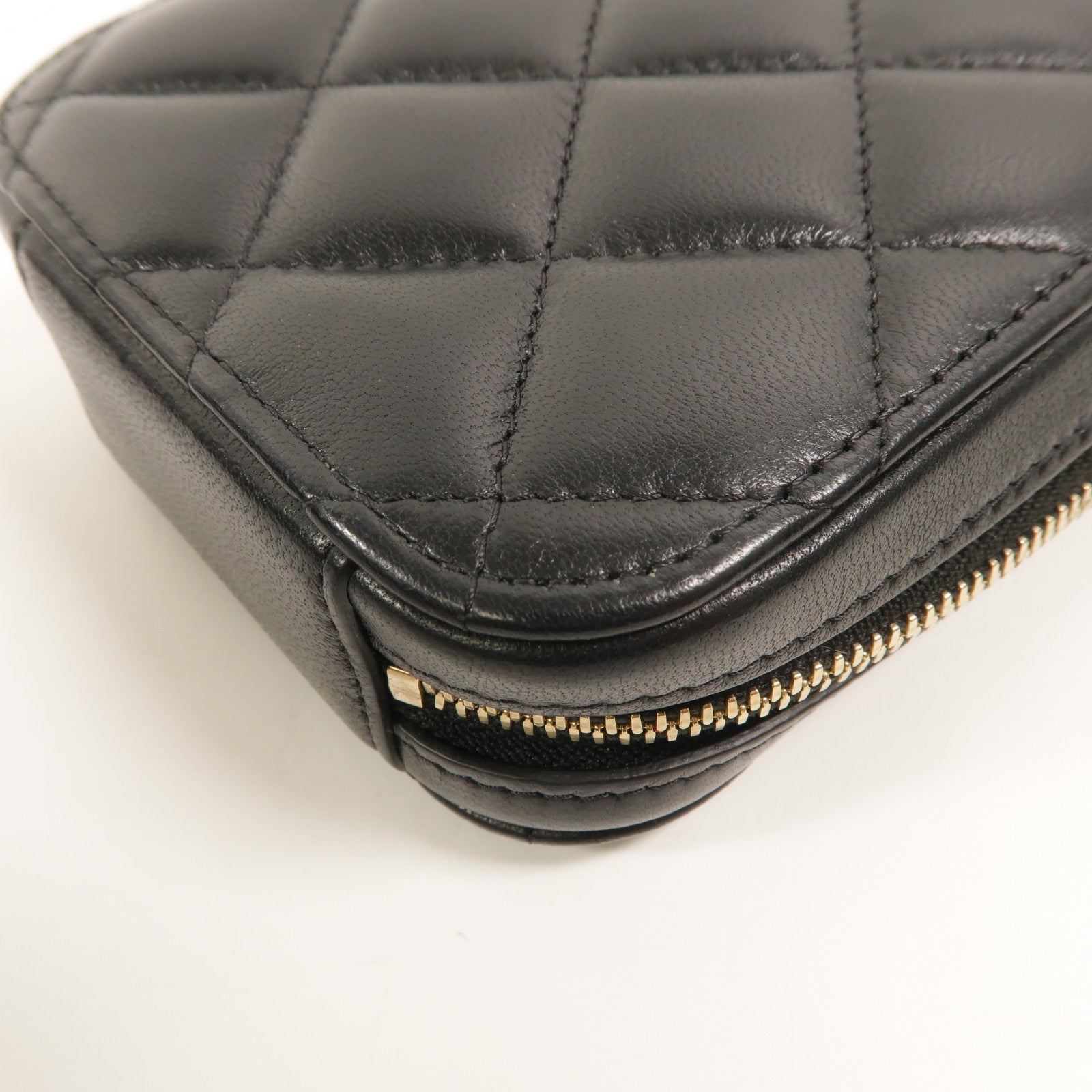 CHANEL 羊皮皮革Phone Bag鏈帶肩背袋