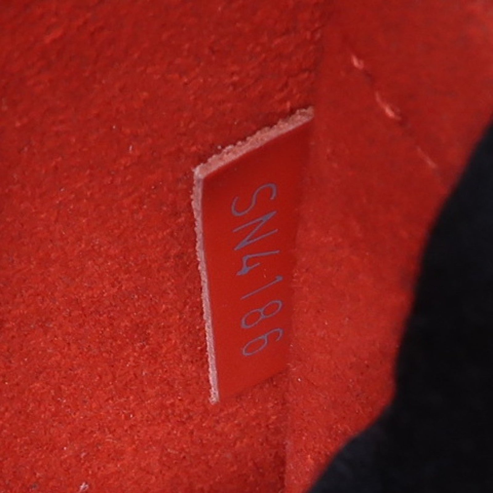 LOUIS VUITTON Epi Alma PM金扣手挽袋綠色/紅色/黑色
