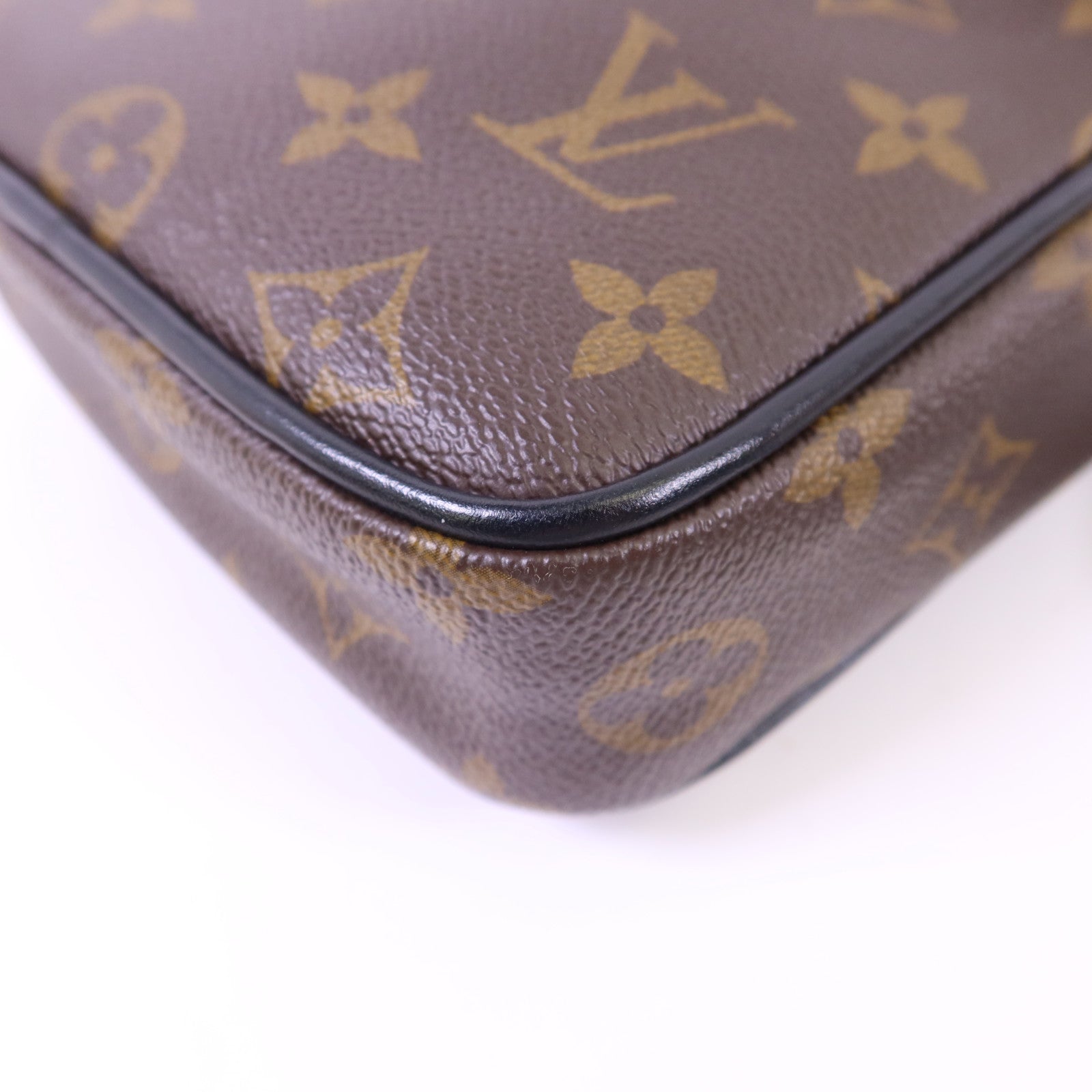LOUIS VUITTON 【激減優惠】Monogram Macassar Christopher Wearable Wallet肩背袋