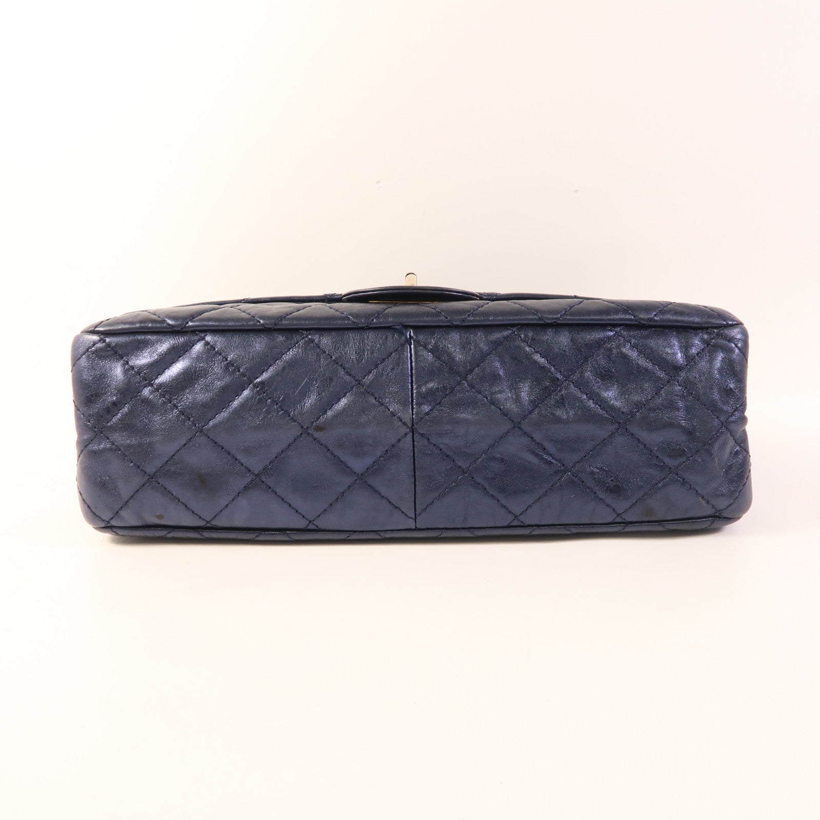 CHANEL 牛皮皮革2.55銀扣鏈帶肩背袋