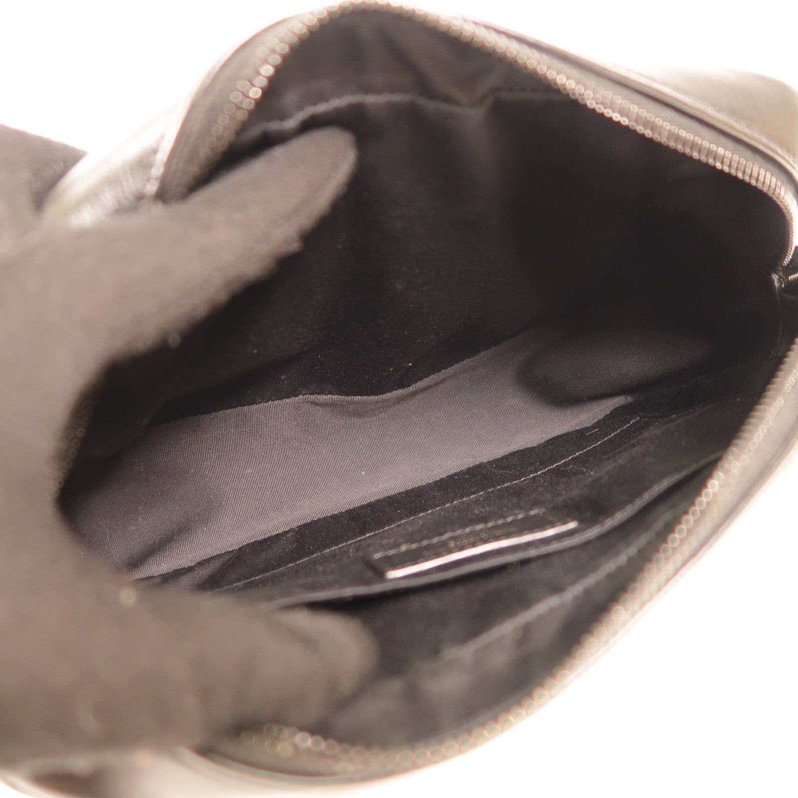 SAINT LAURENT 牛皮皮革Lou Camera Bag肩背袋