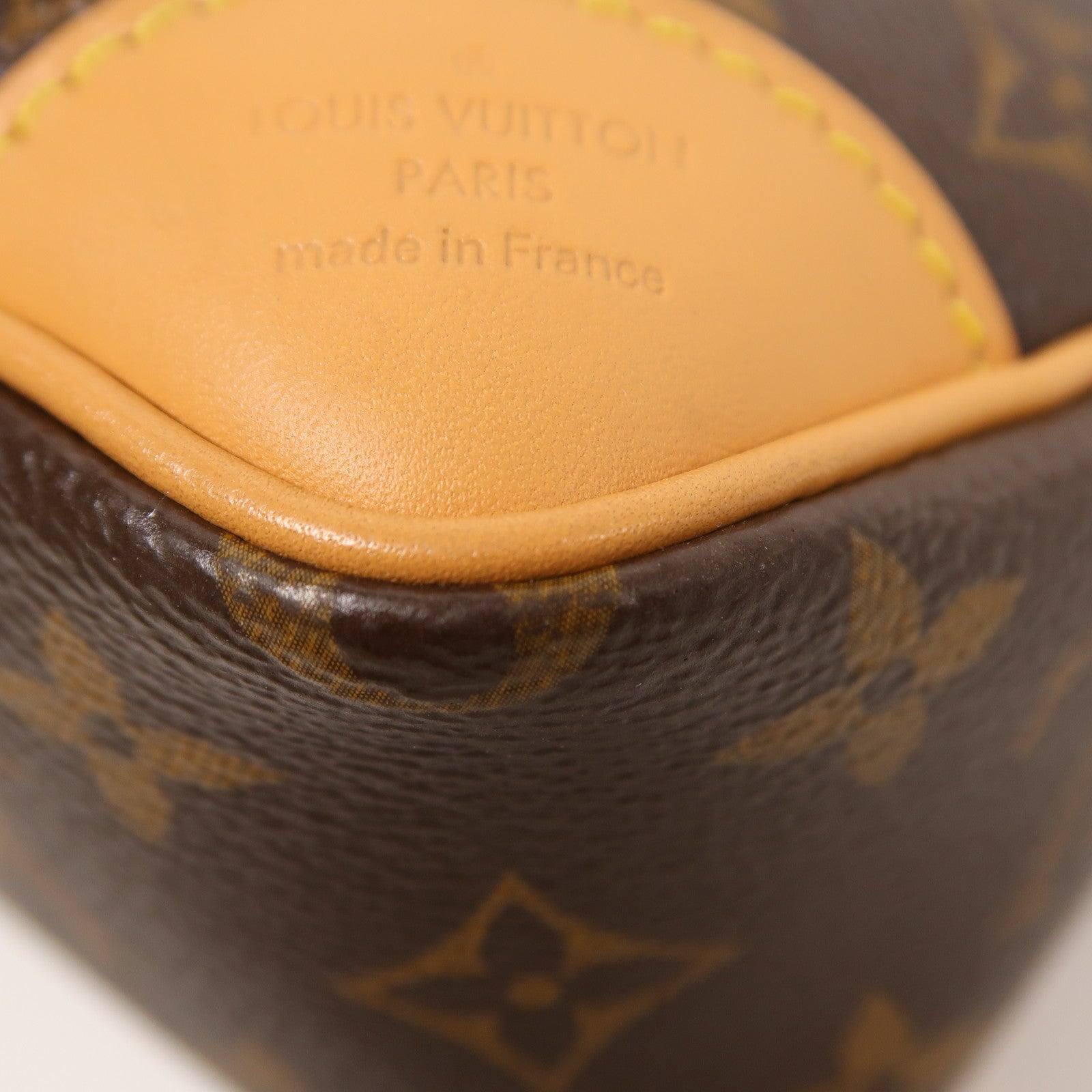 LOUIS VUITTON Monogram Odeon金扣手挽袋棕色
